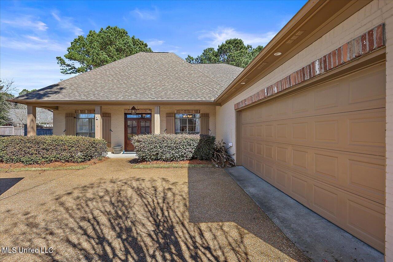 132 Hartfield Drive Property Photo 3