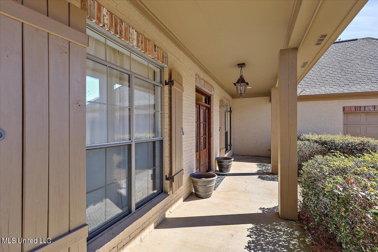 132 Hartfield Drive Property Photo 4