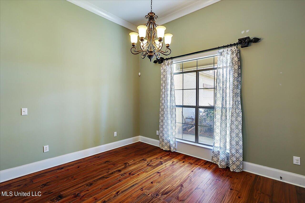 132 Hartfield Drive Property Photo 7