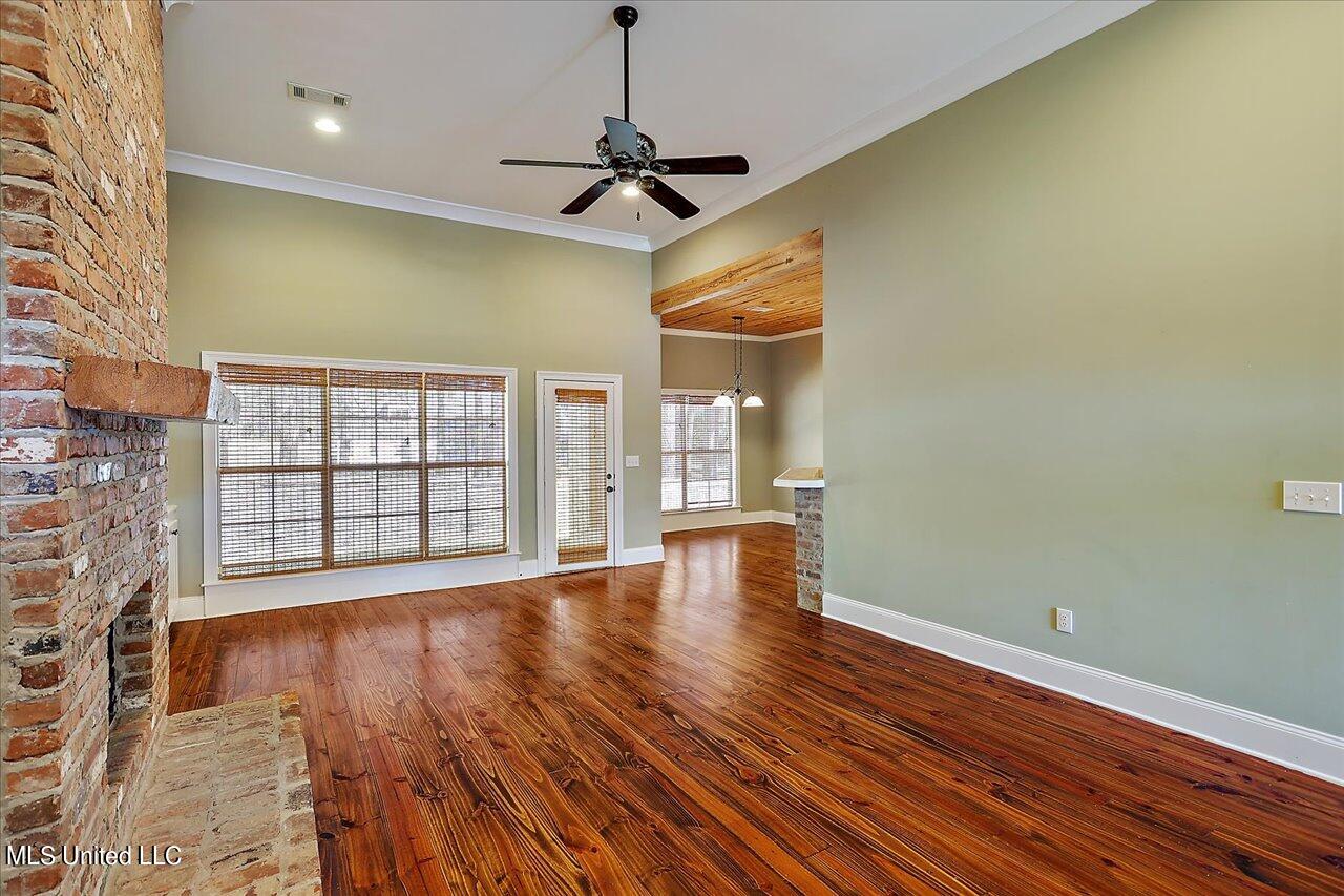 132 Hartfield Drive Property Photo 8