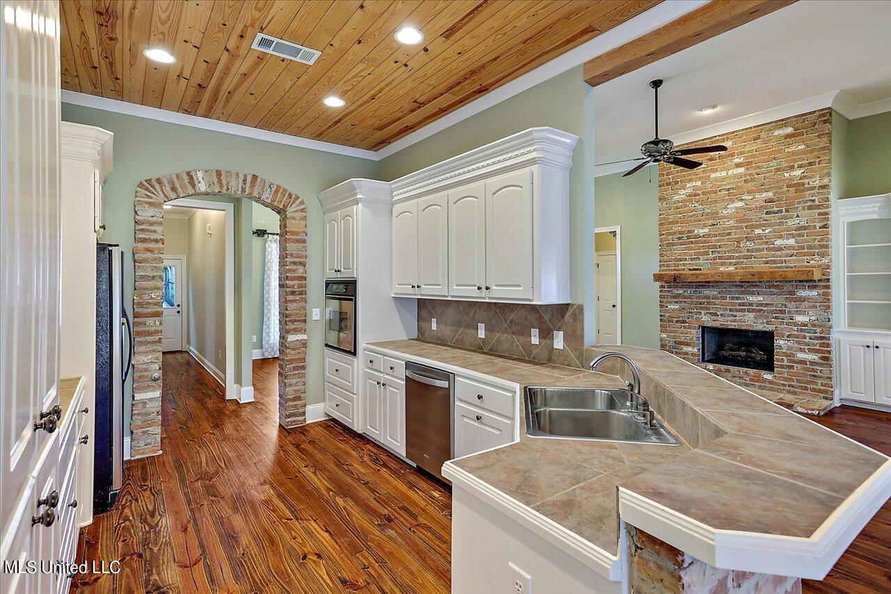 132 Hartfield Drive Property Photo 13