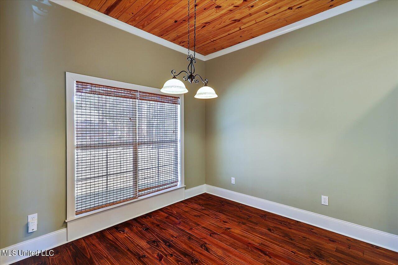 132 Hartfield Drive Property Photo 16