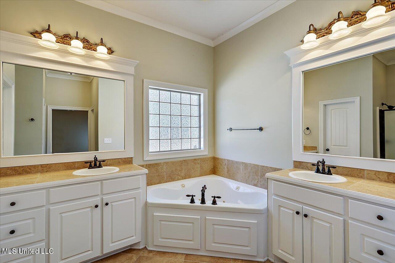 132 Hartfield Drive Property Photo 20