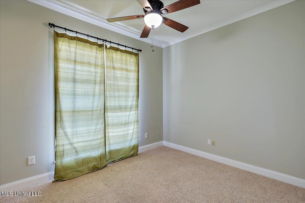 132 Hartfield Drive Property Photo 28