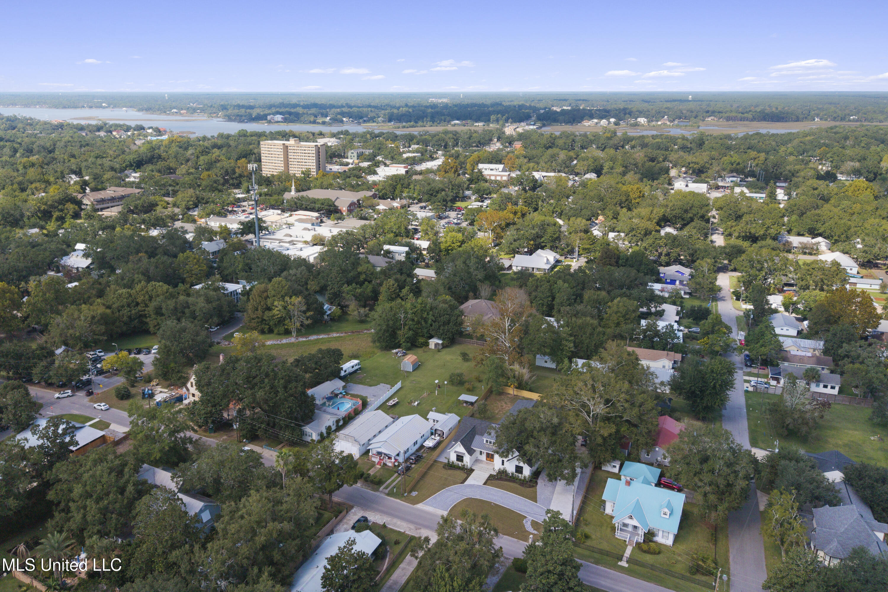 1203 Calhoun Street Property Photo 77