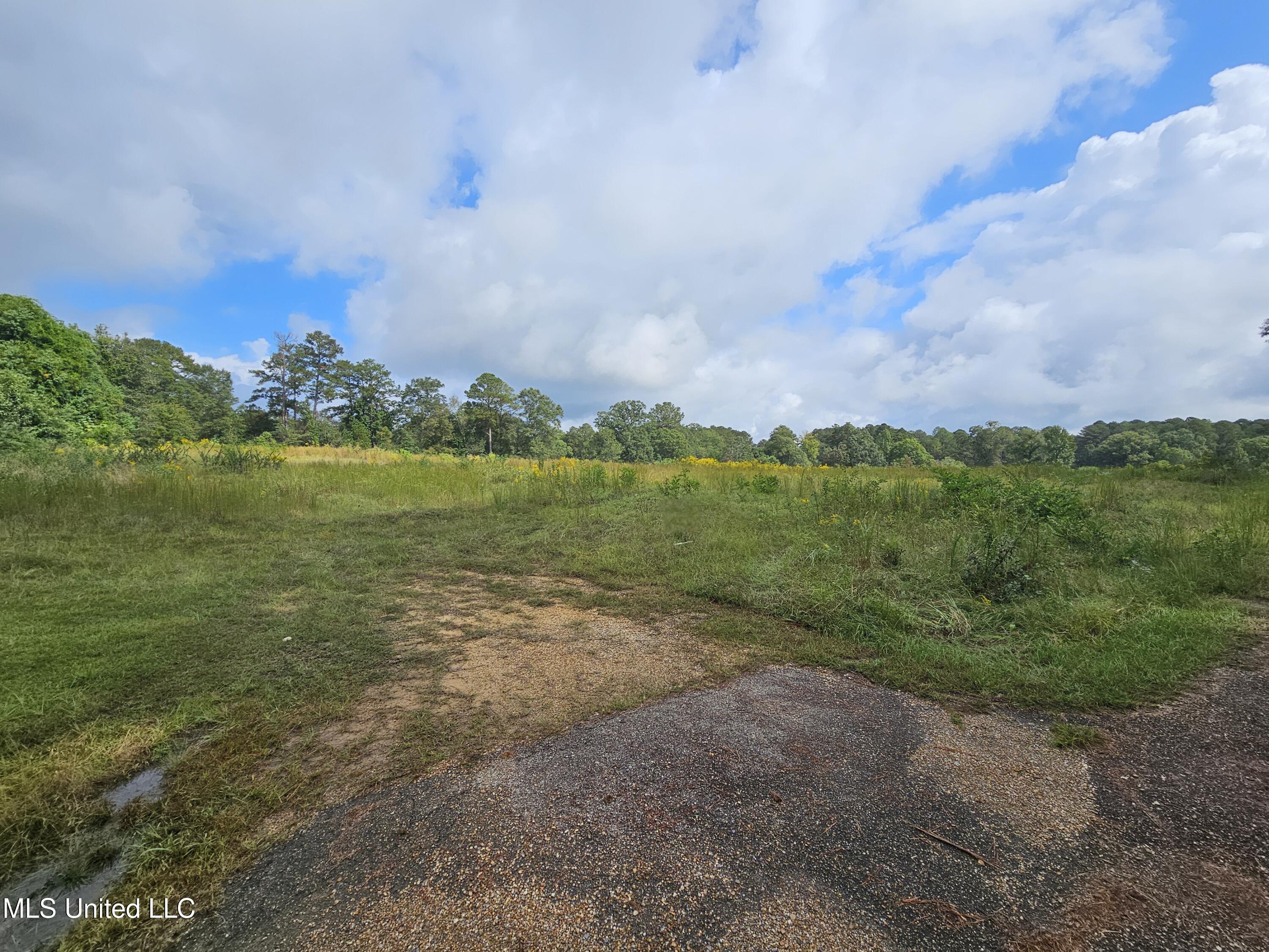 923 Jeffery Drive Property Photo 1