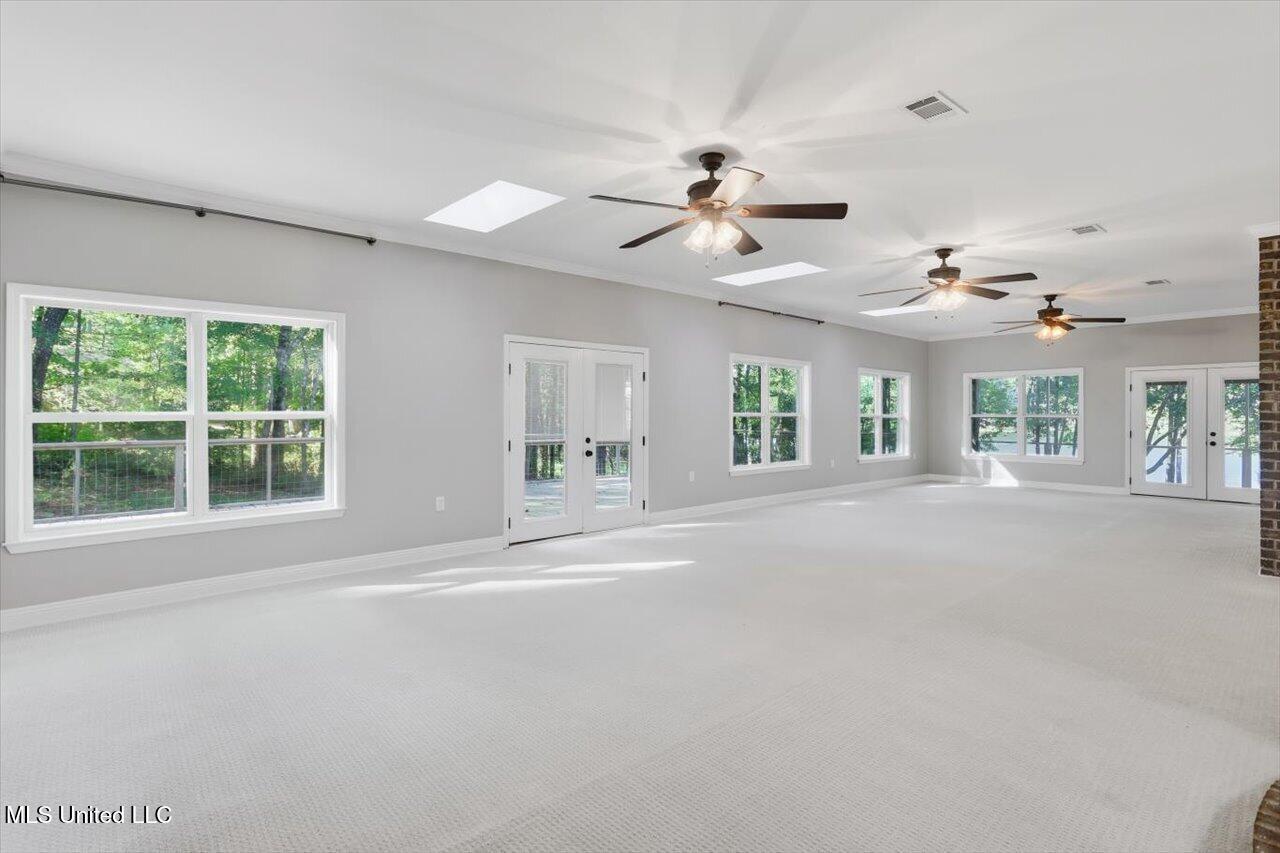 345 Lakeway Drive Property Photo 24