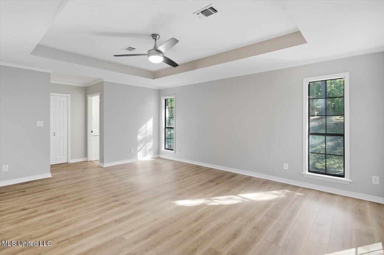 345 Lakeway Drive Property Photo 29