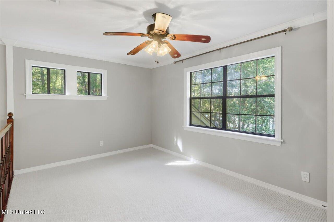 345 Lakeway Drive Property Photo 33