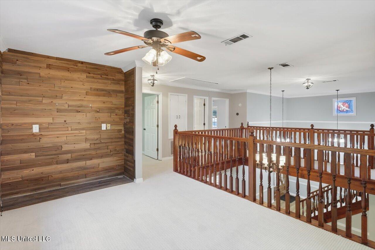 345 Lakeway Drive Property Photo 34