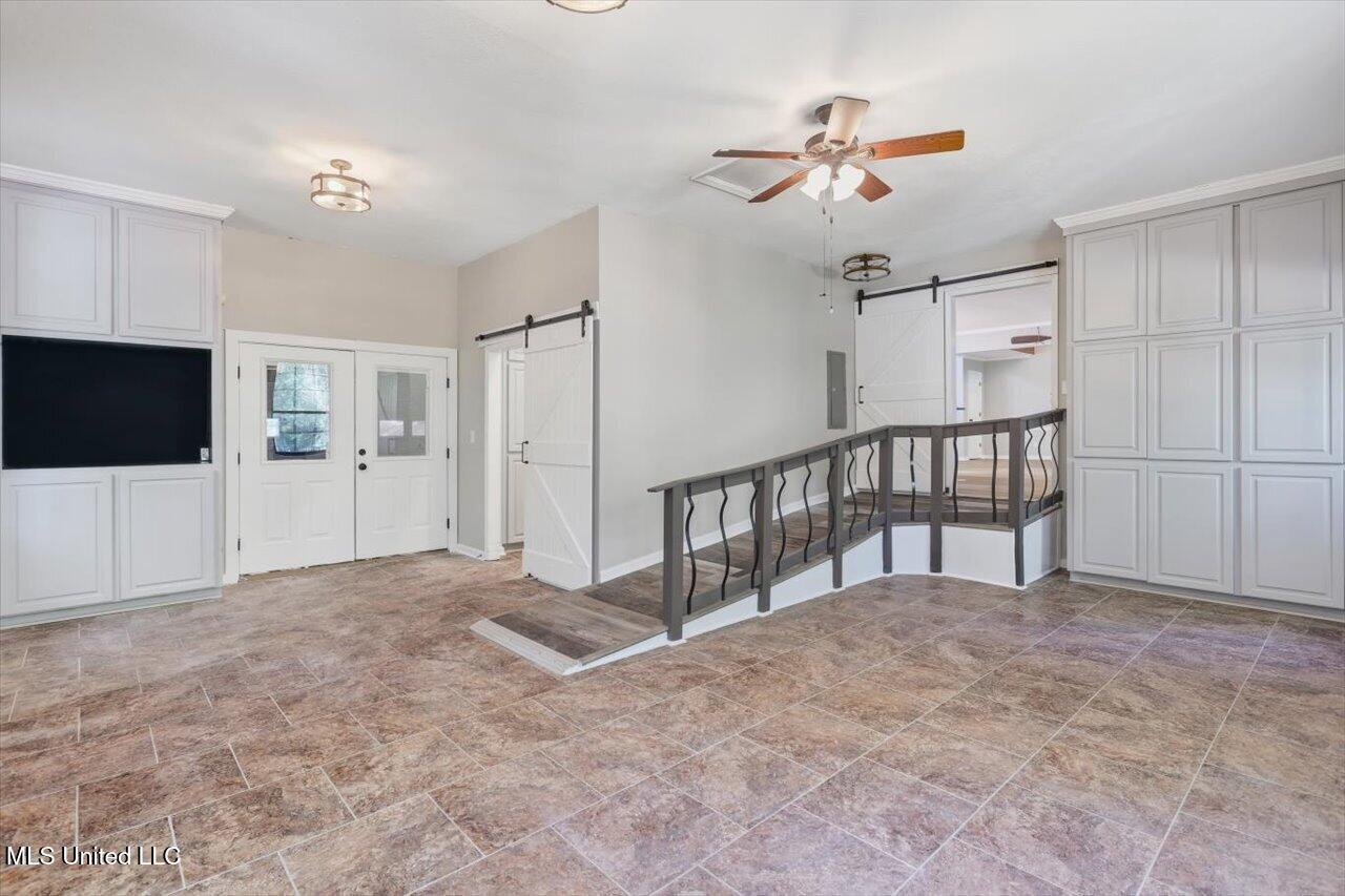 345 Lakeway Drive Property Photo 40