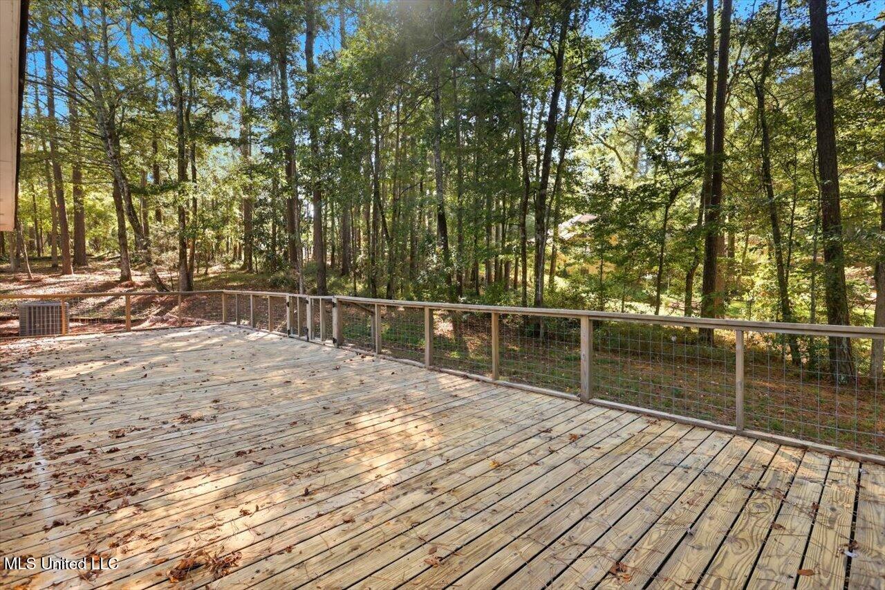 345 Lakeway Drive Property Photo 50