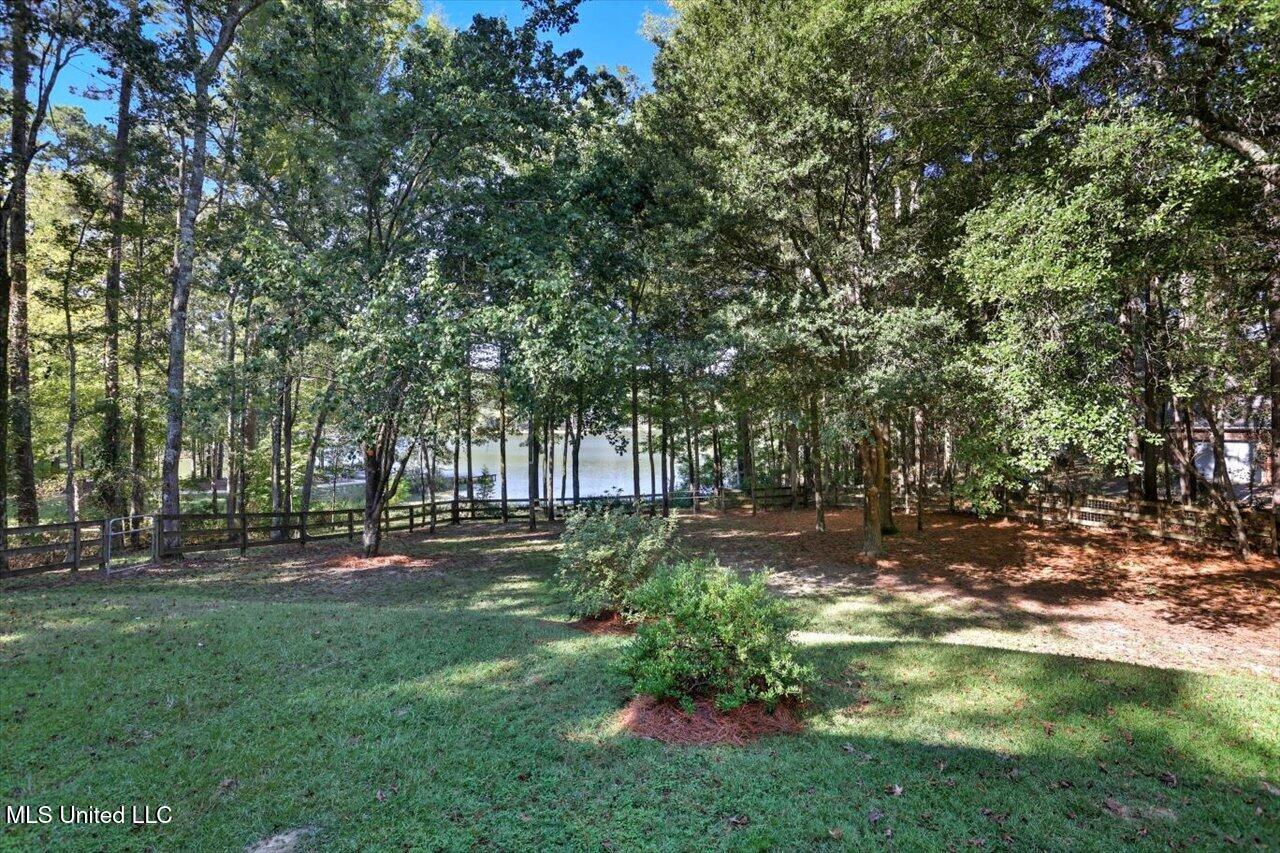 345 Lakeway Drive Property Photo 54