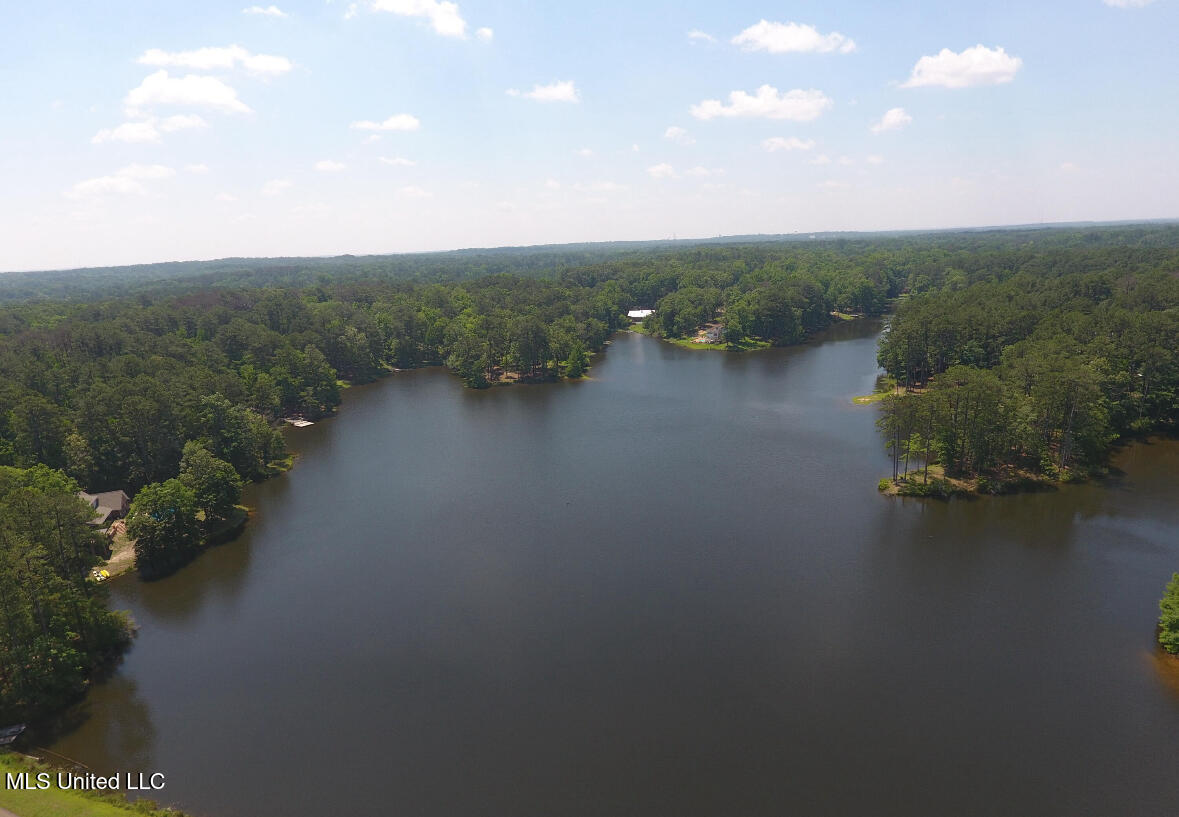 345 Lakeway Drive Property Photo 56