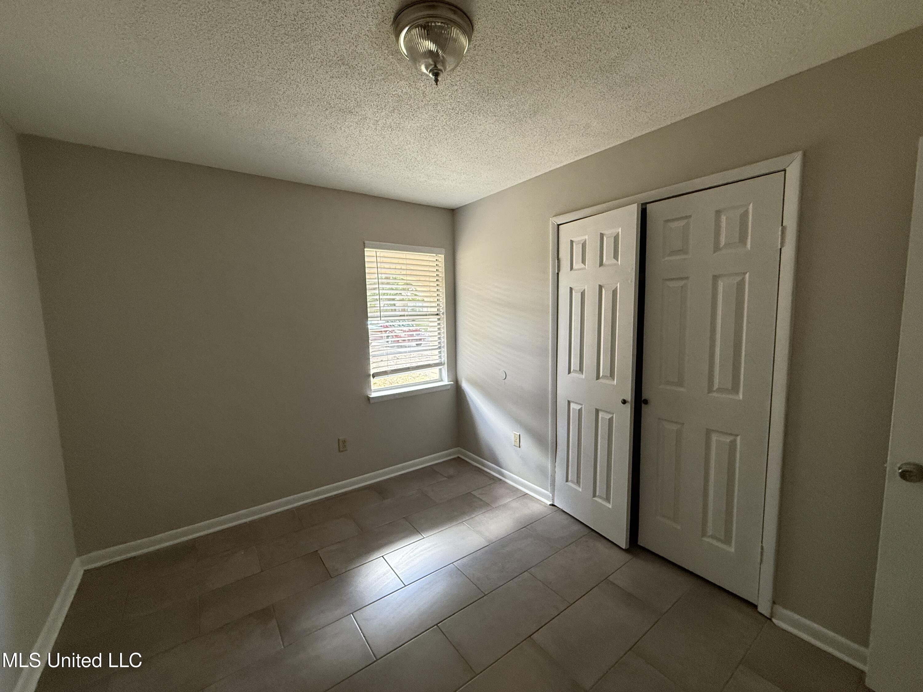 2654 Ridgeway Drive Property Photo 9