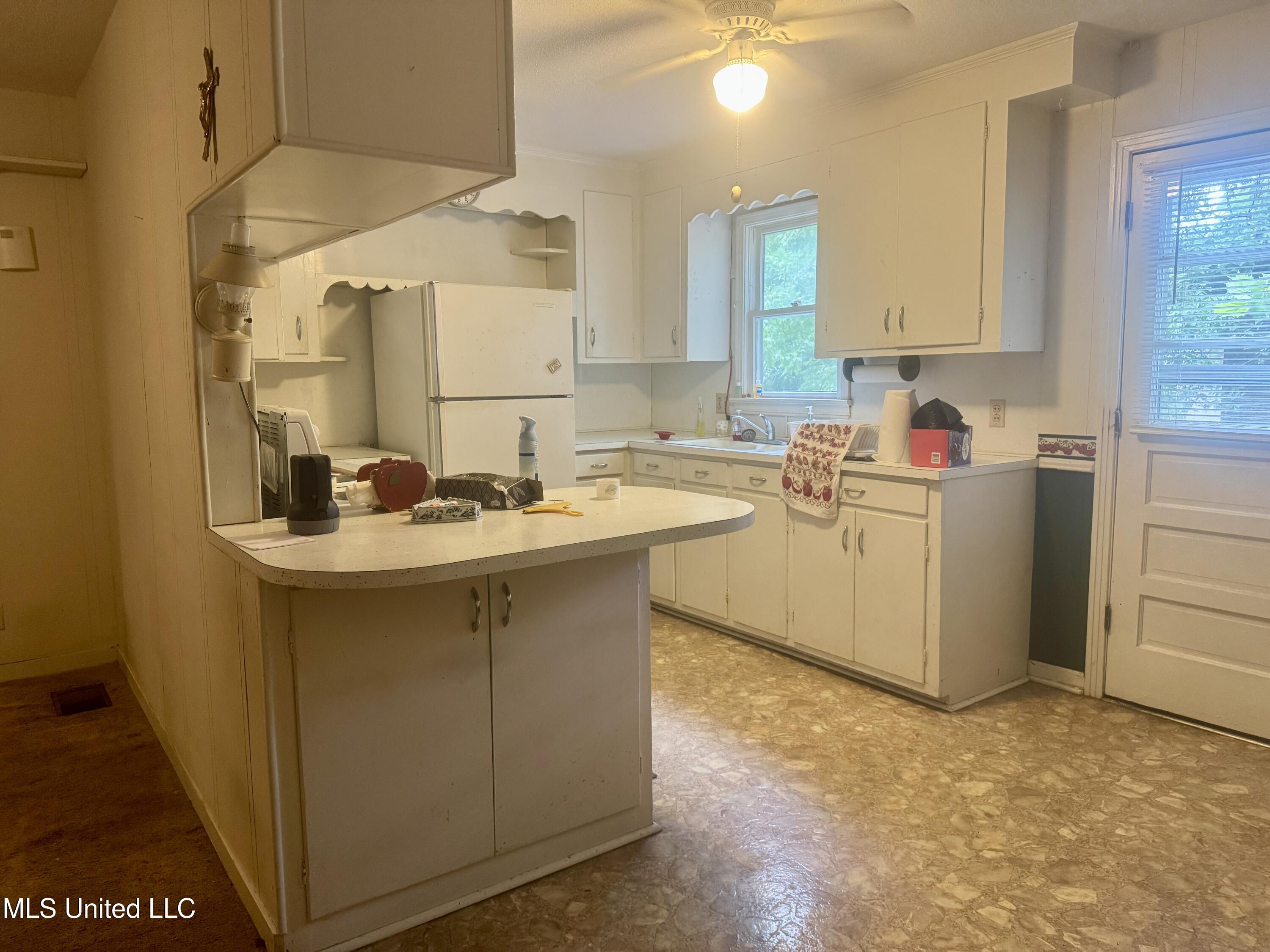 122 Weir Court Property Photo 14