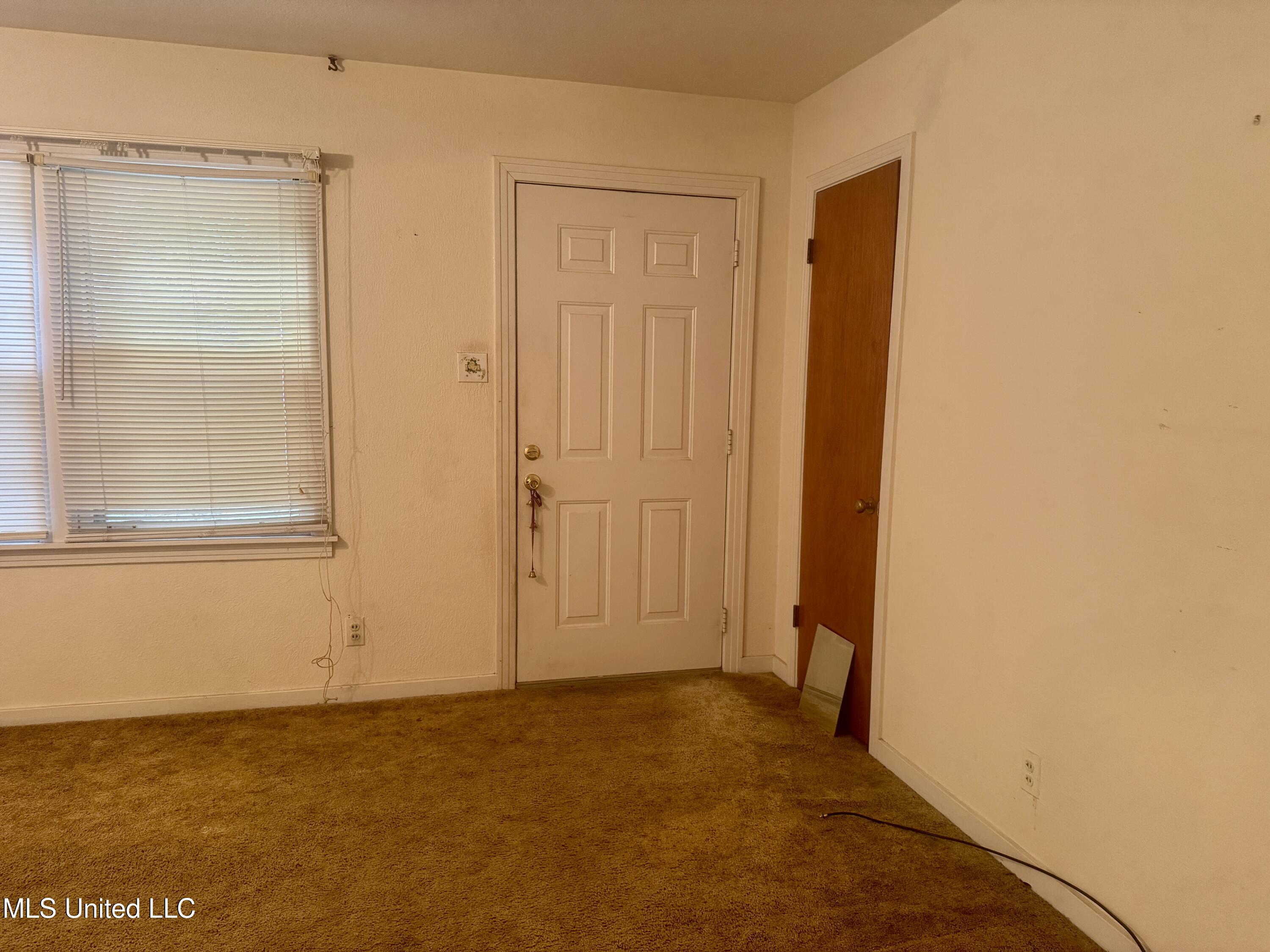 122 Weir Court Property Photo 16