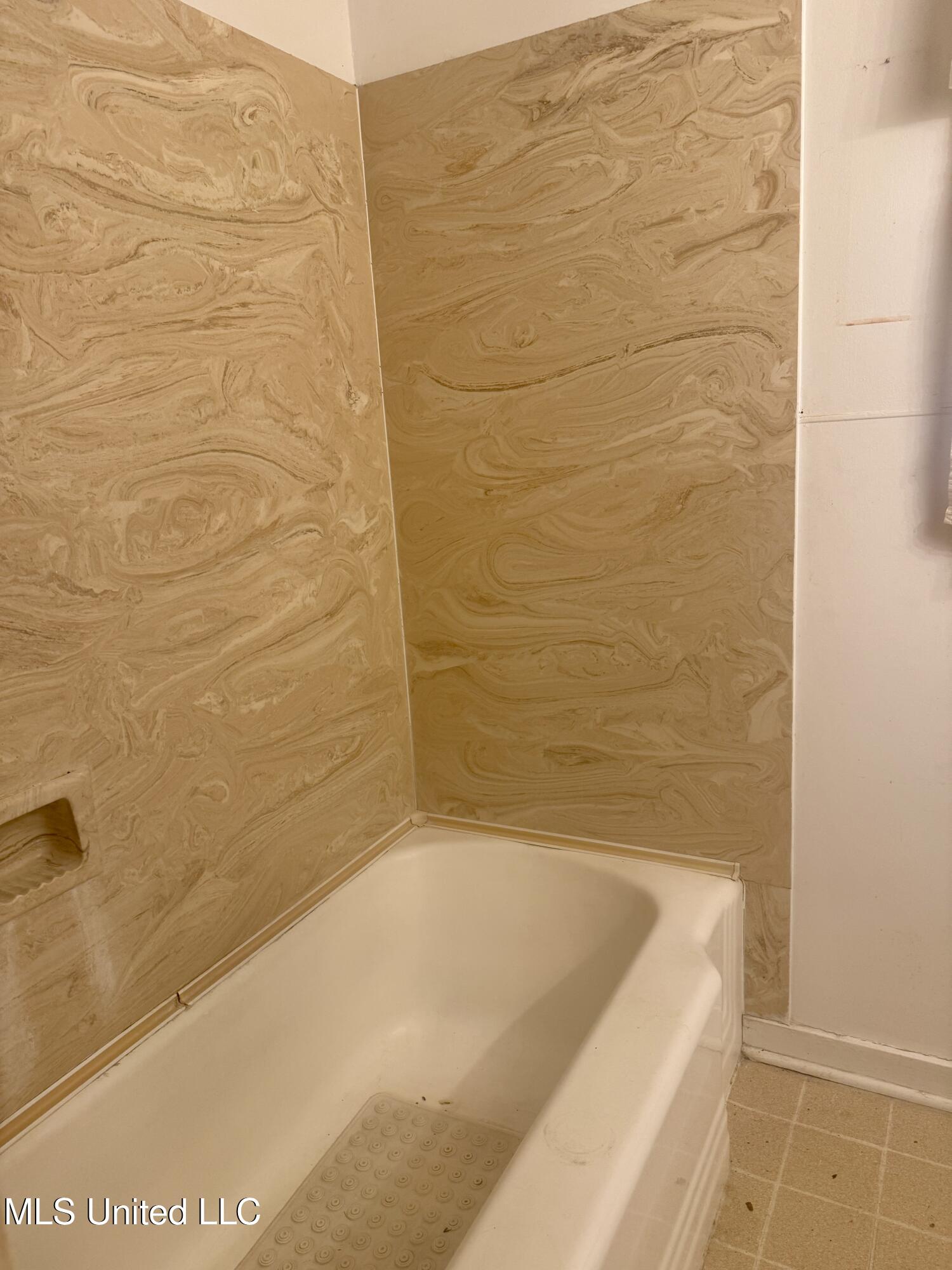 122 Weir Court Property Photo 18