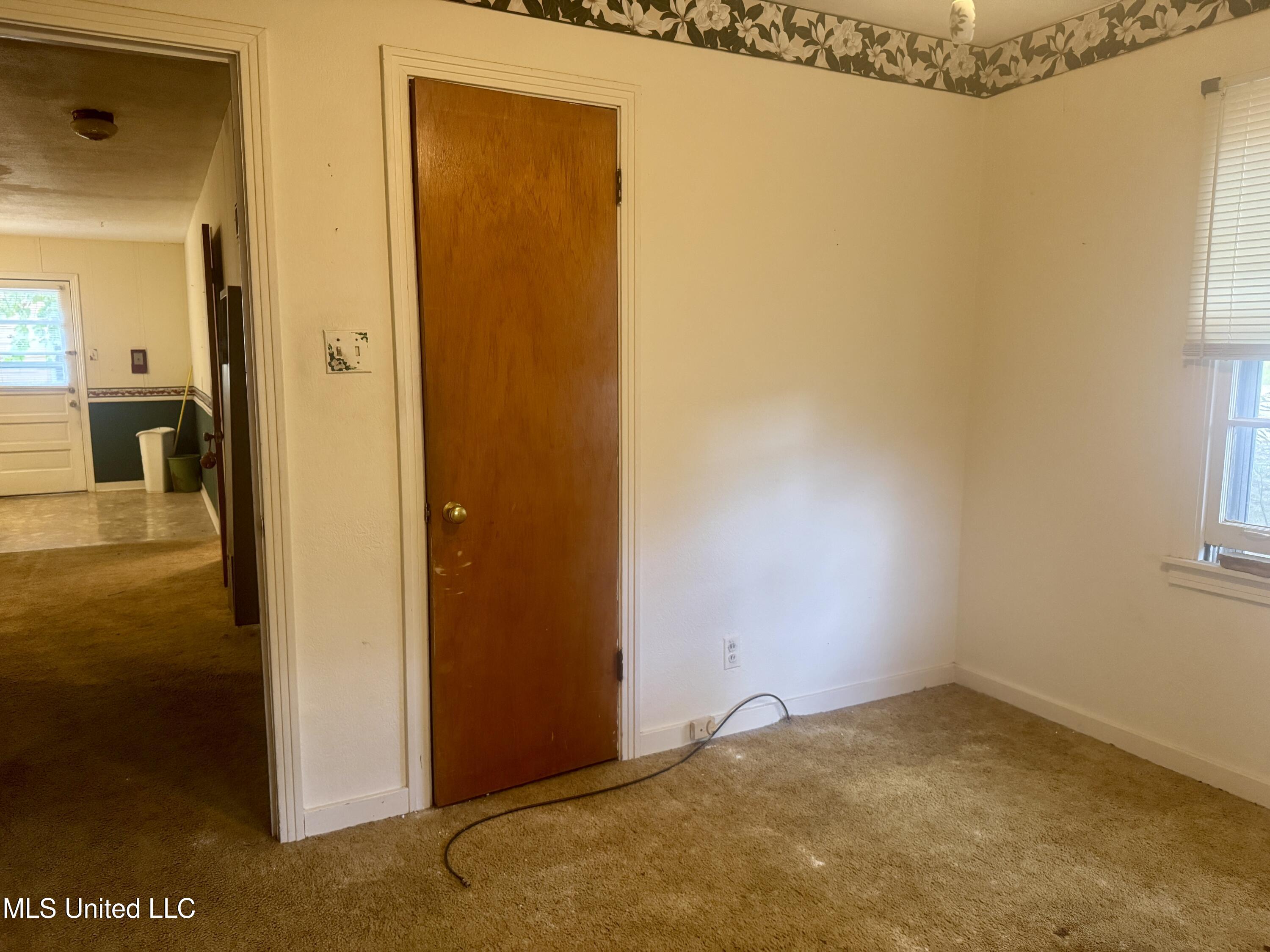 122 Weir Court Property Photo 23