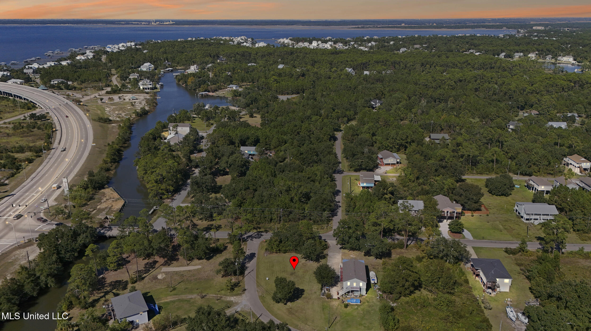 105 Mimosa Street Property Photo 4