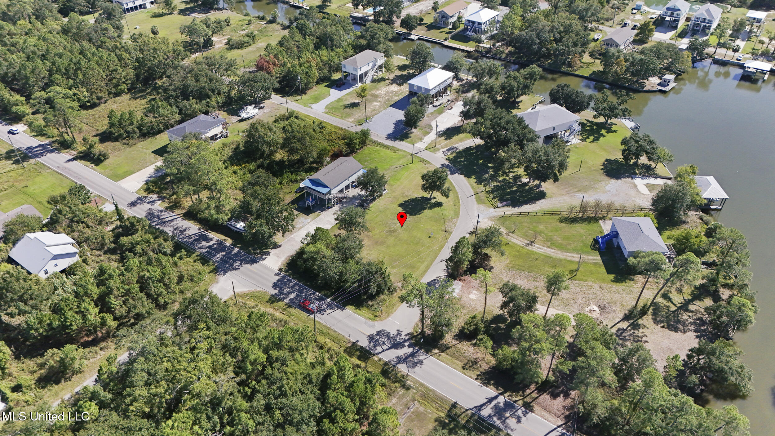 105 Mimosa Street Property Photo 7