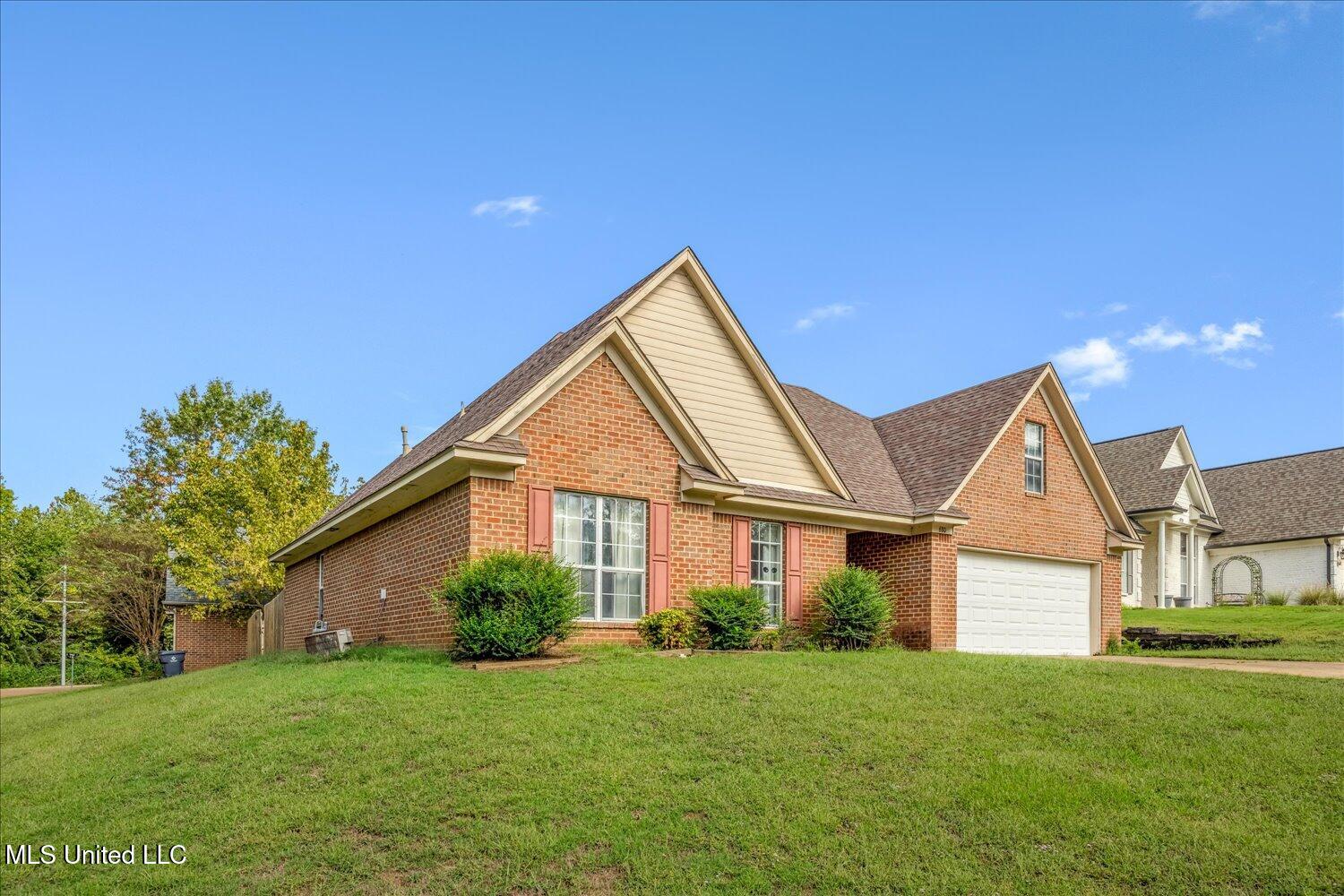 680 Timber Cove Property Photo 3