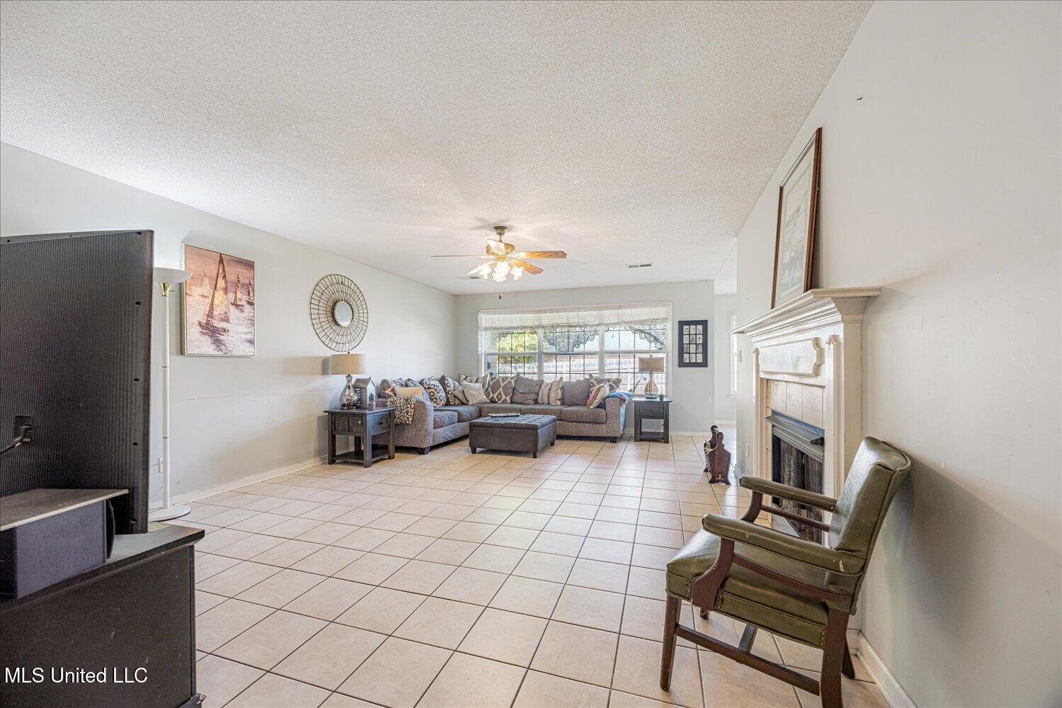 680 Timber Cove Property Photo 7