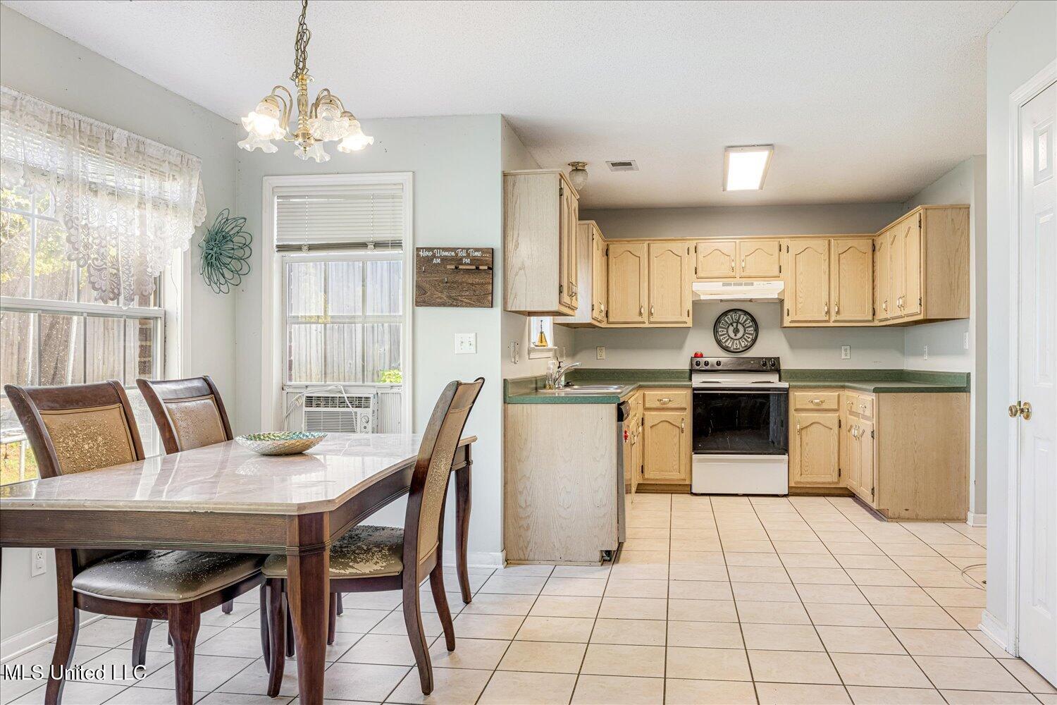 680 Timber Cove Property Photo 12