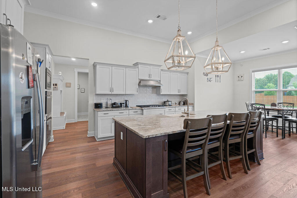 4937 Longmire Lane Property Photo 9