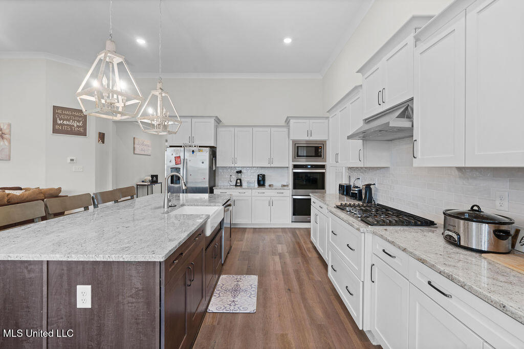 4937 Longmire Lane Property Photo 10