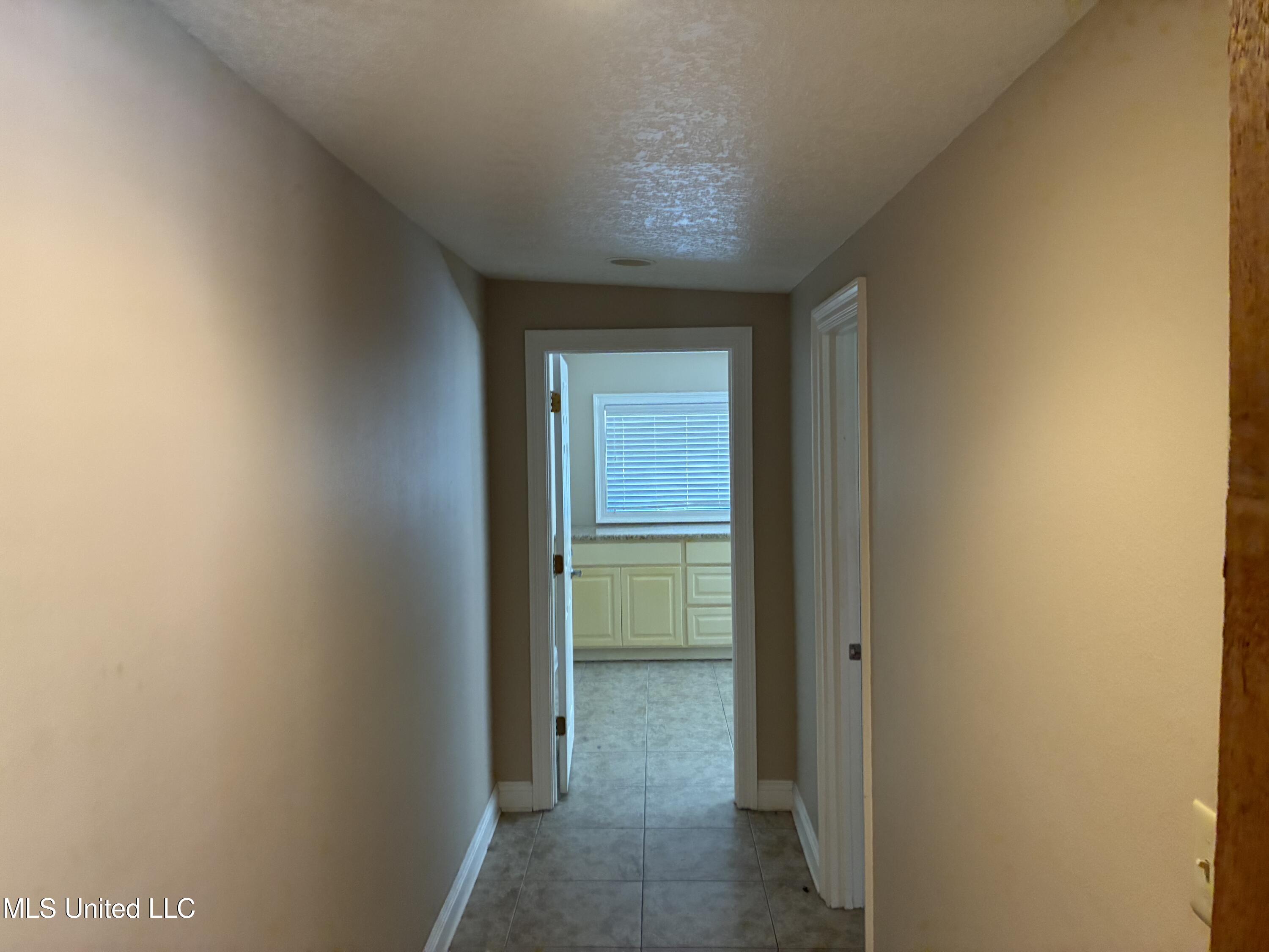 1008 Roys Road Property Photo 14