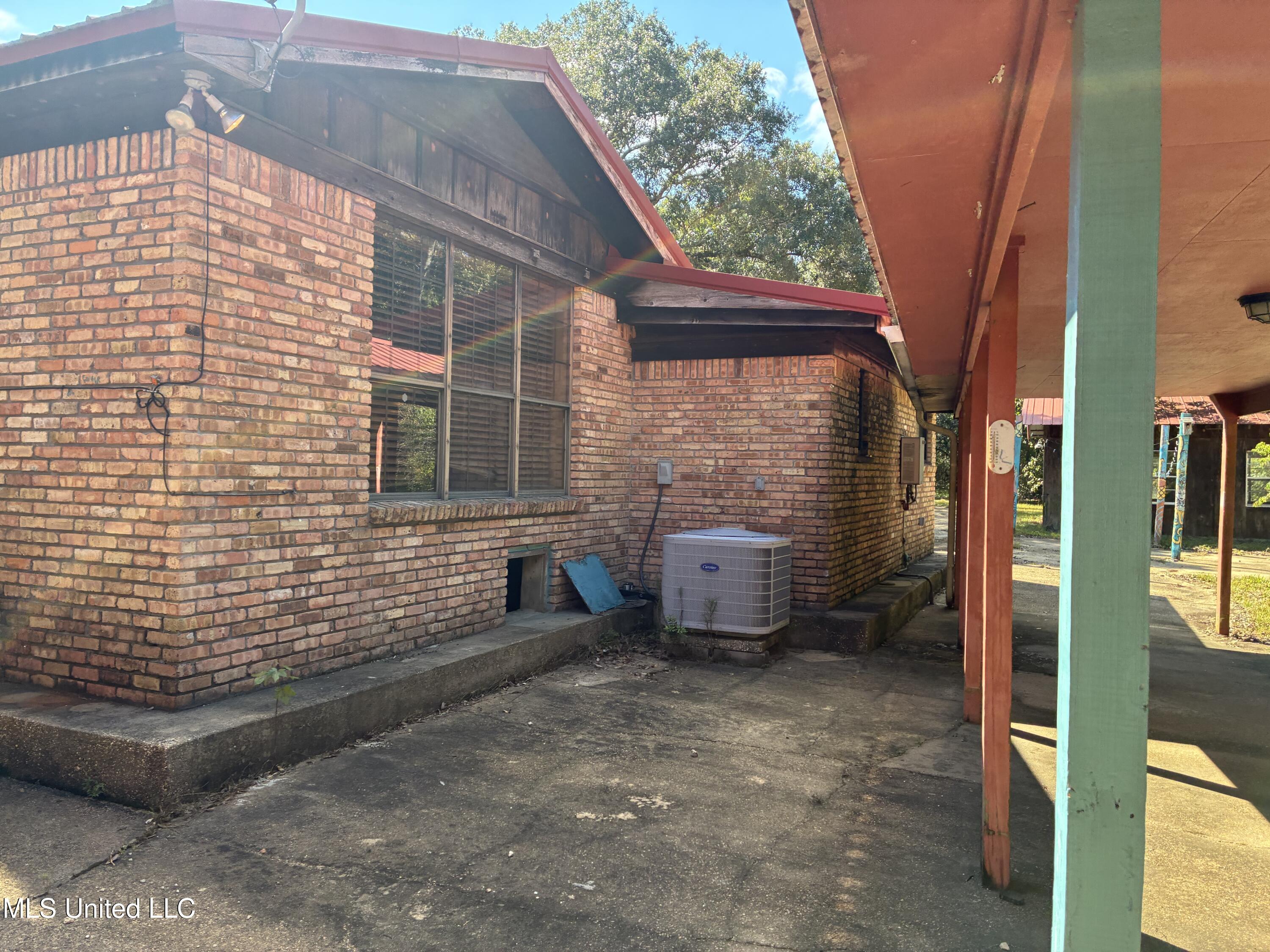 1008 Roys Road Property Photo 18