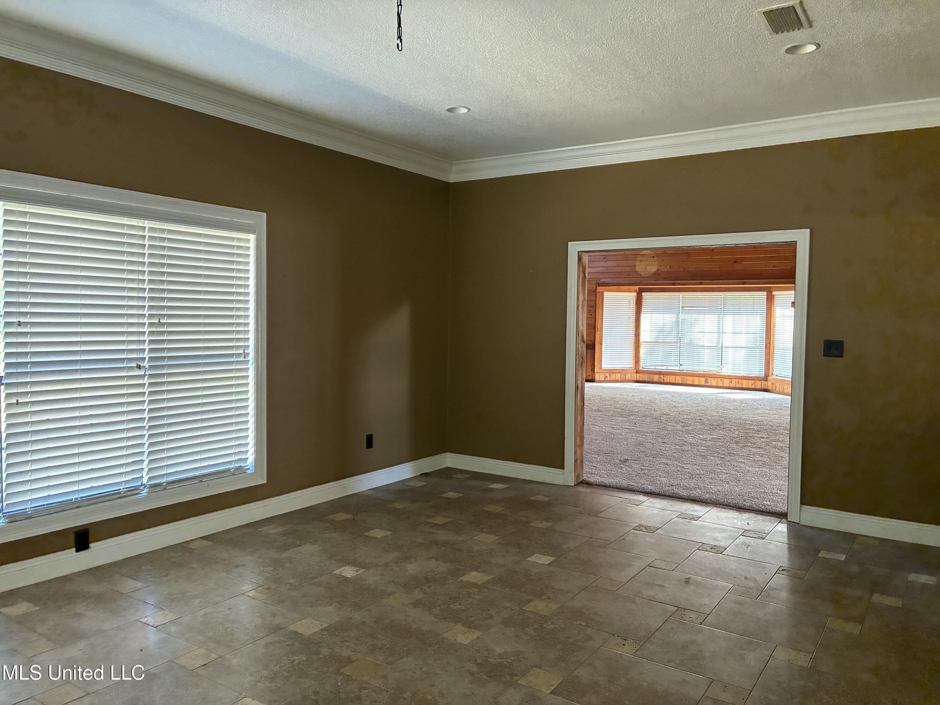 1008 Roys Road Property Photo 32