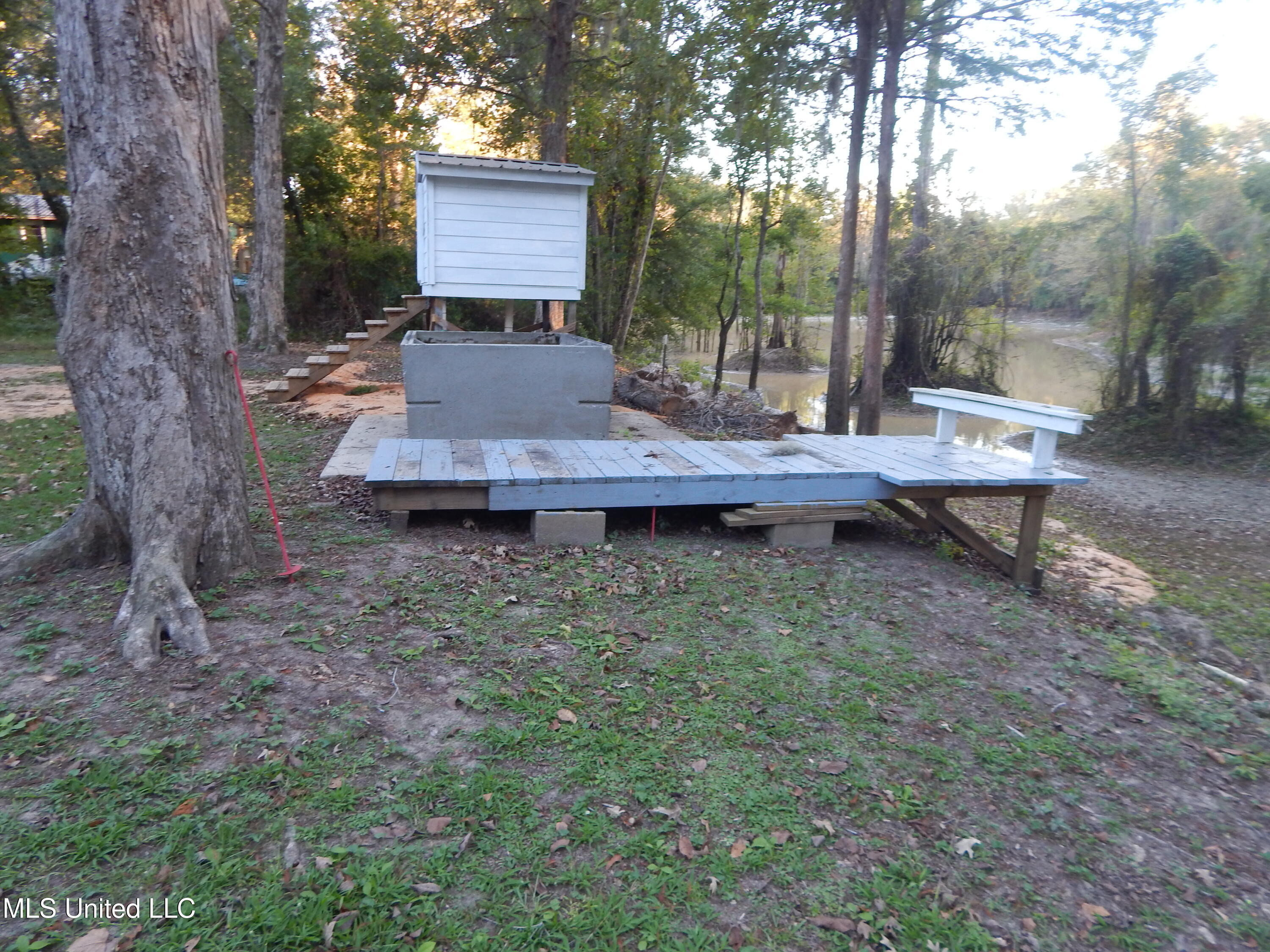 115 Hickory Lane Property Photo 7