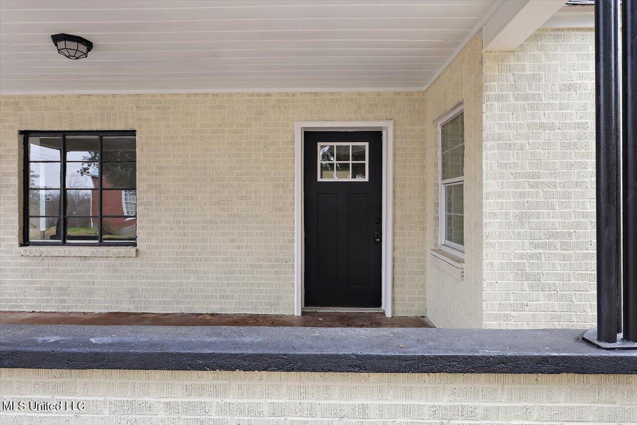 404 Walnut Street Property Photo 5