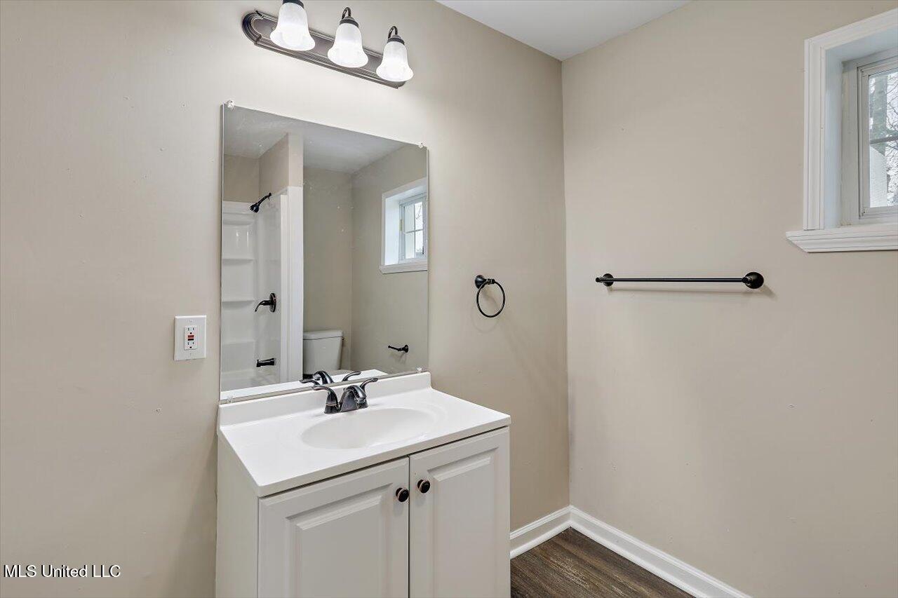 404 Walnut Street Property Photo 15