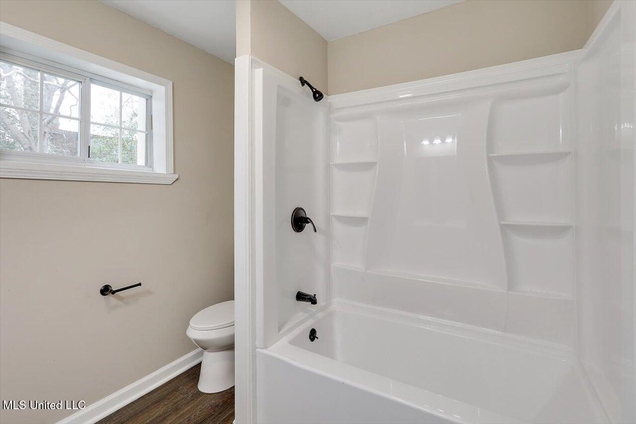 404 Walnut Street Property Photo 16