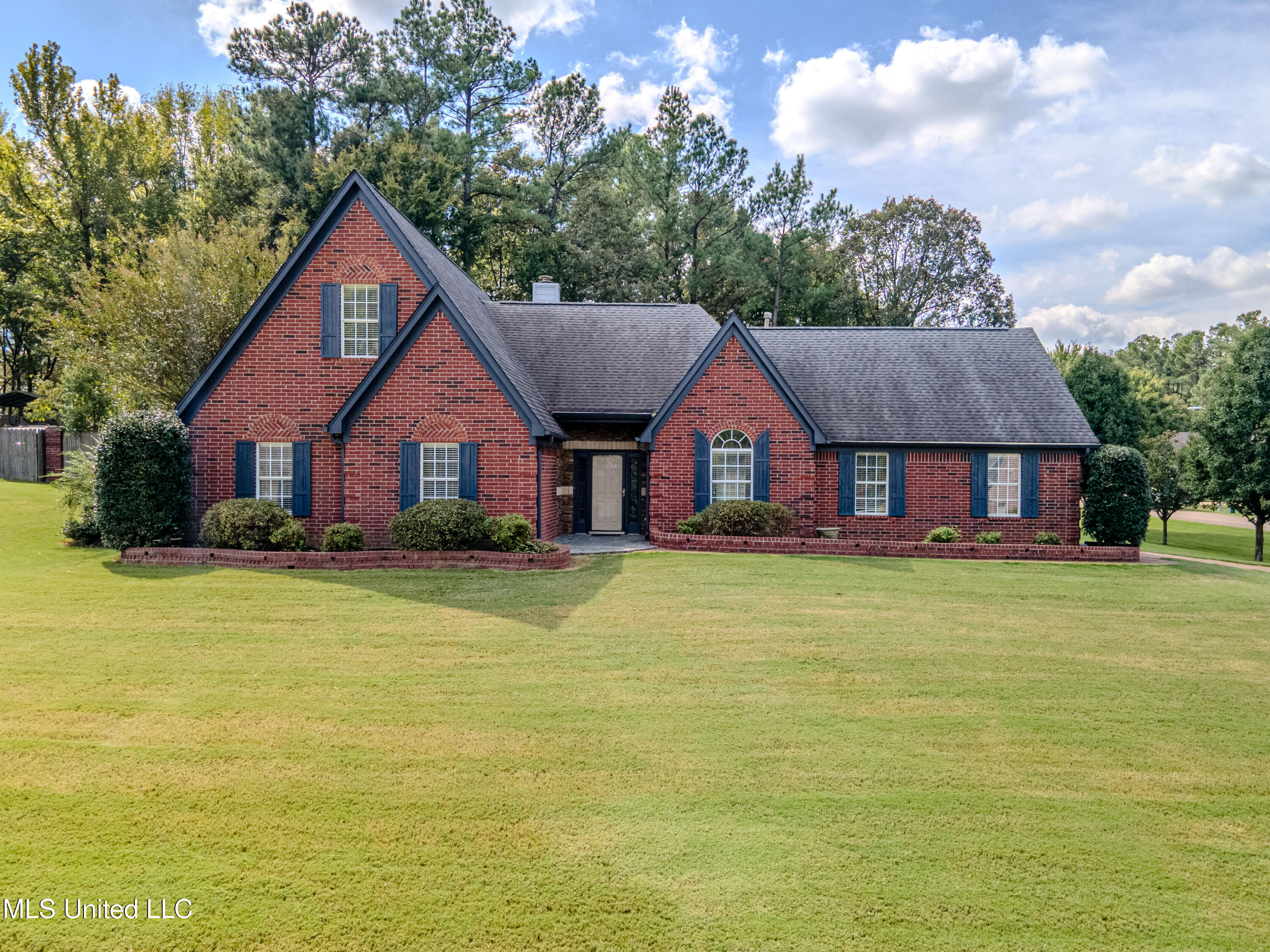 10321 Loftin Drive Property Photo 1