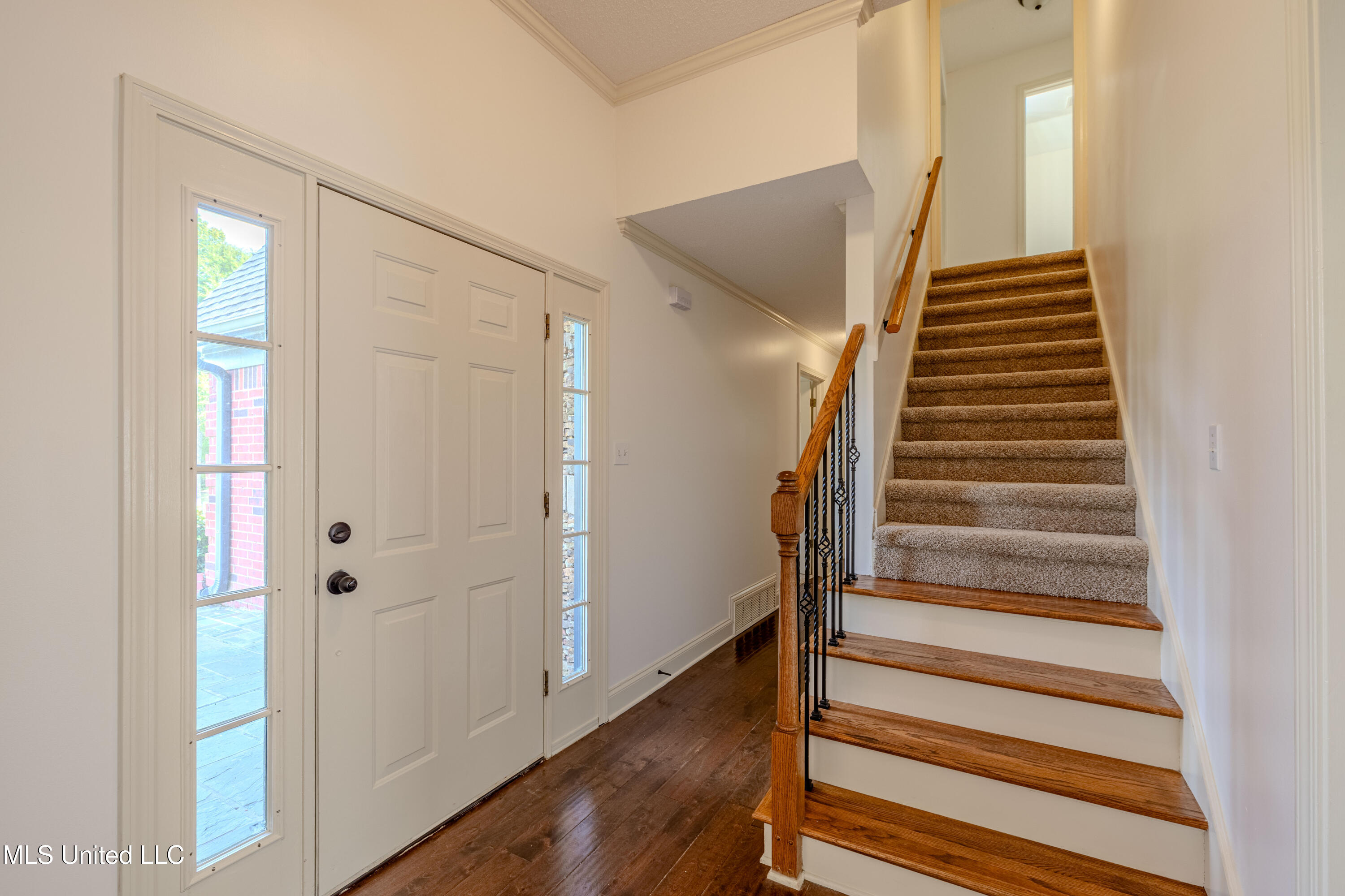 10321 Loftin Drive Property Photo 8