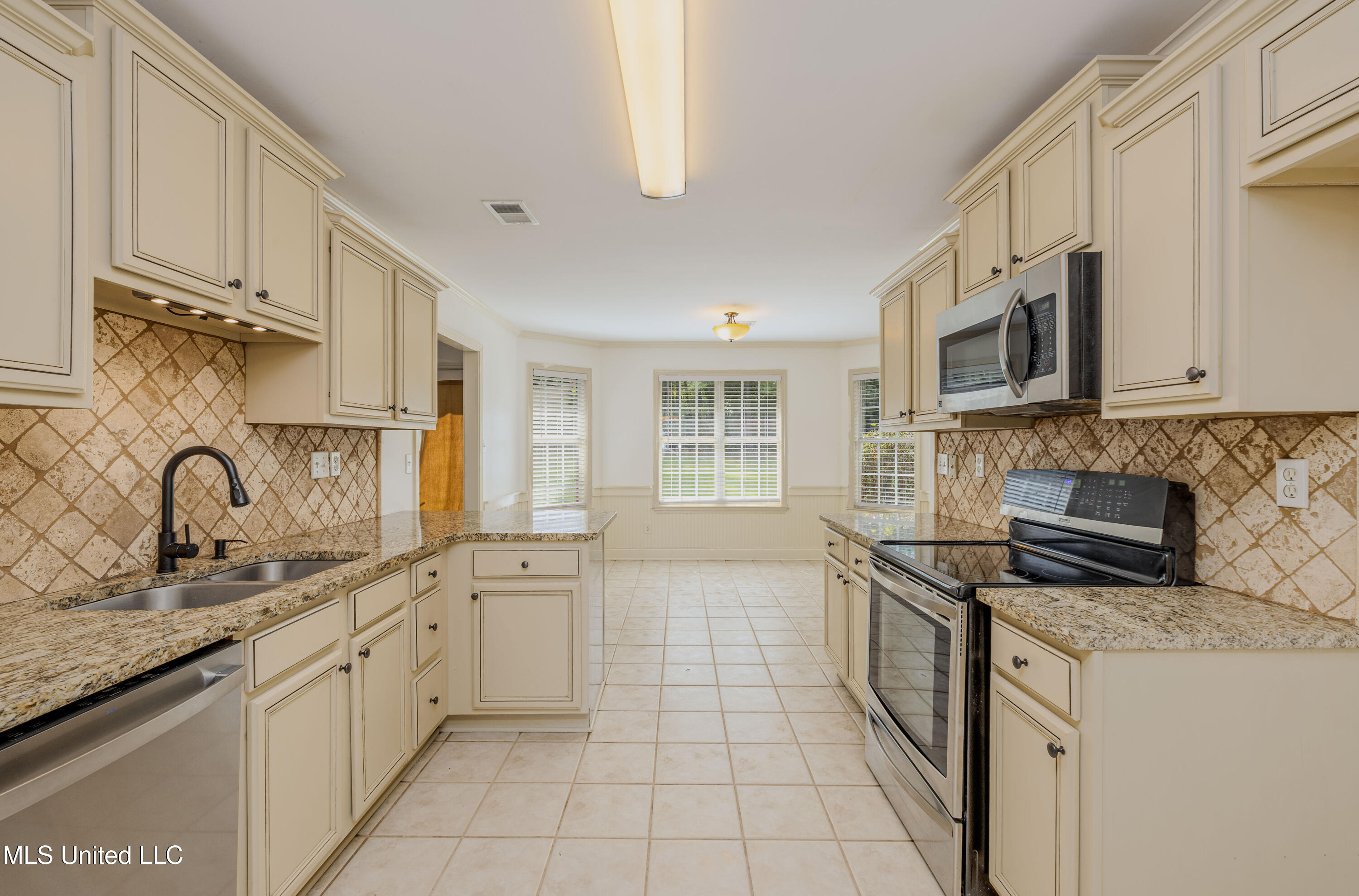 10321 Loftin Drive Property Photo 11