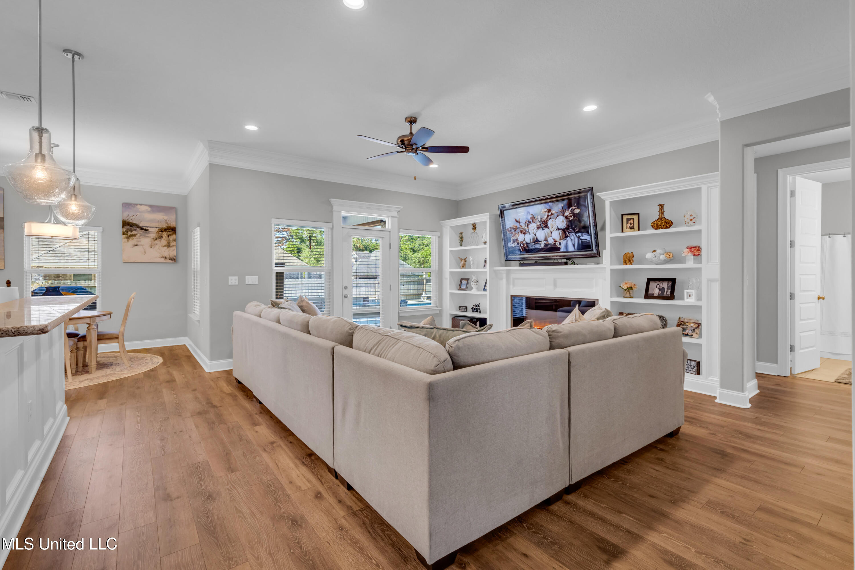 748 Malpass Landing Drive Property Photo 8