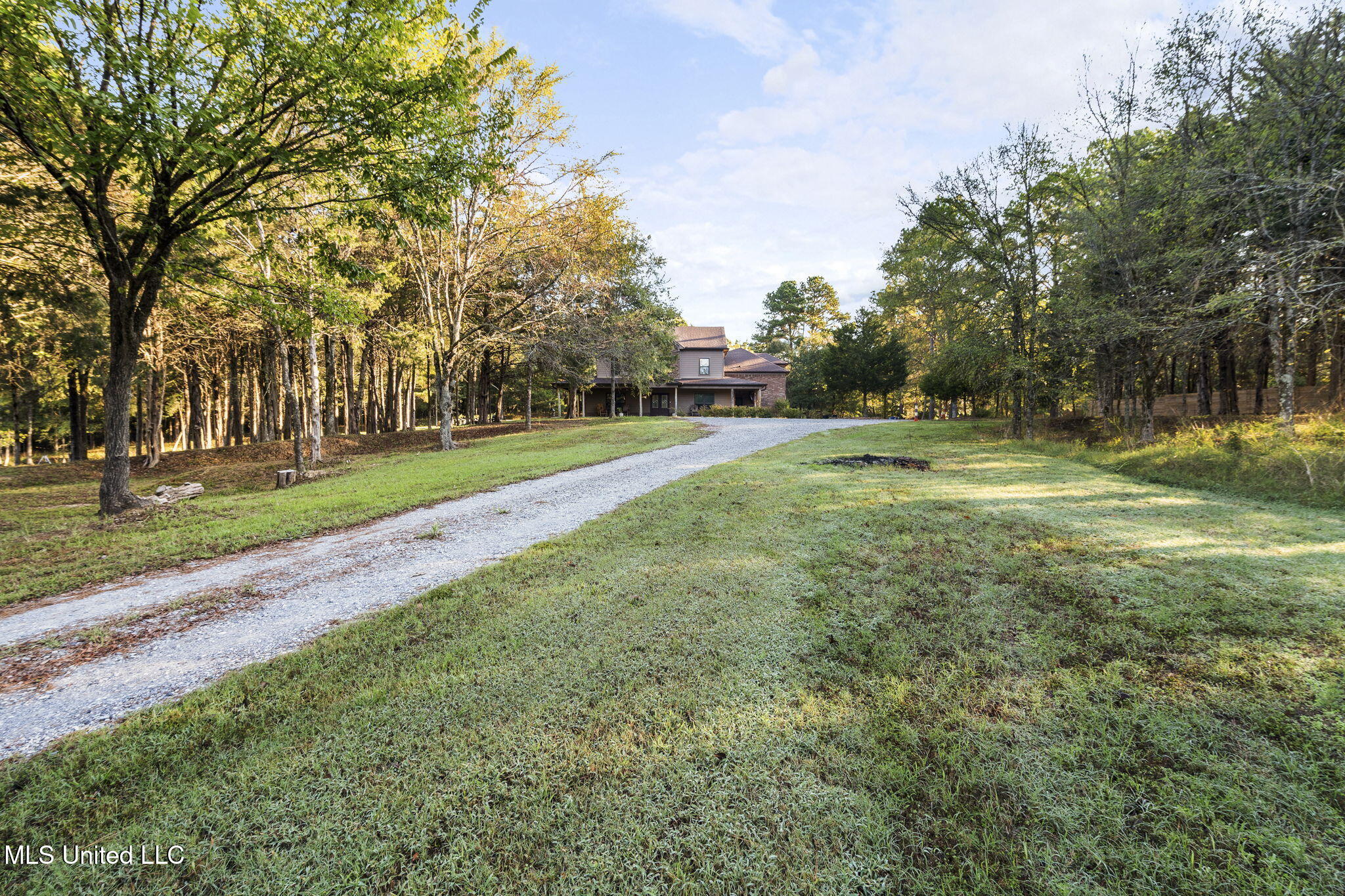 1088 S Red Banks Road Property Photo 3