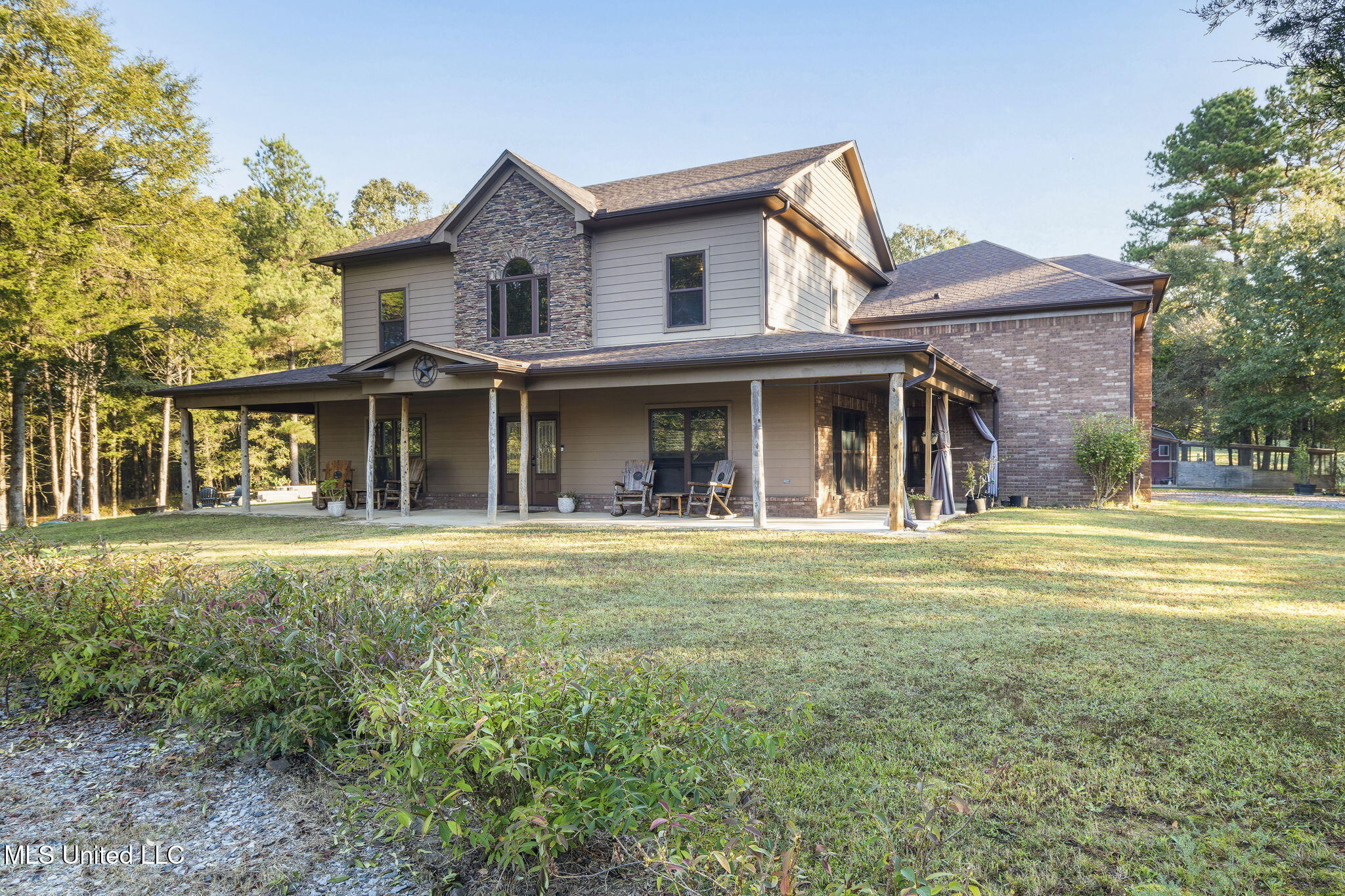 1088 S Red Banks Road Property Photo 4