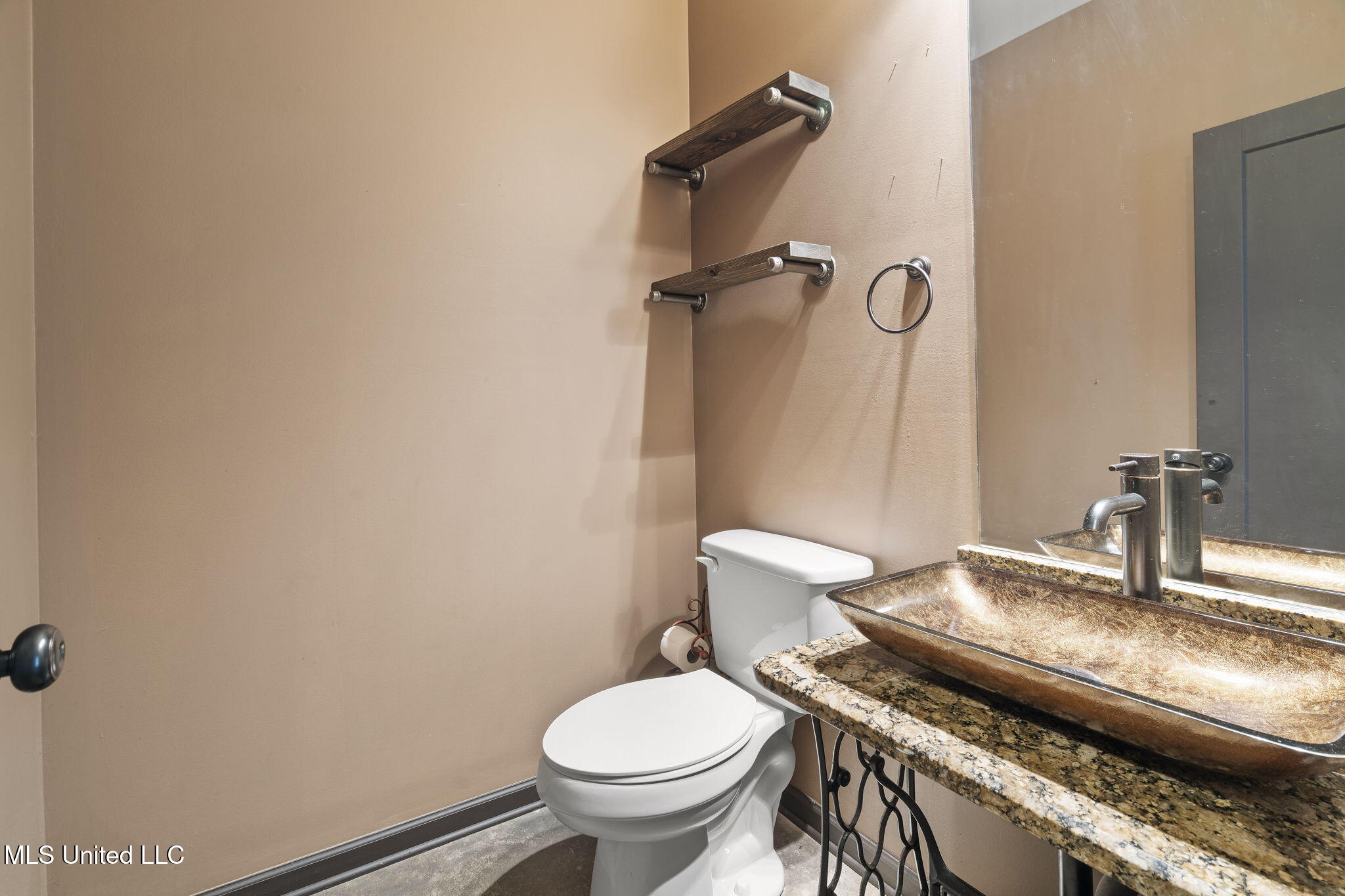 1088 S Red Banks Road Property Photo 19