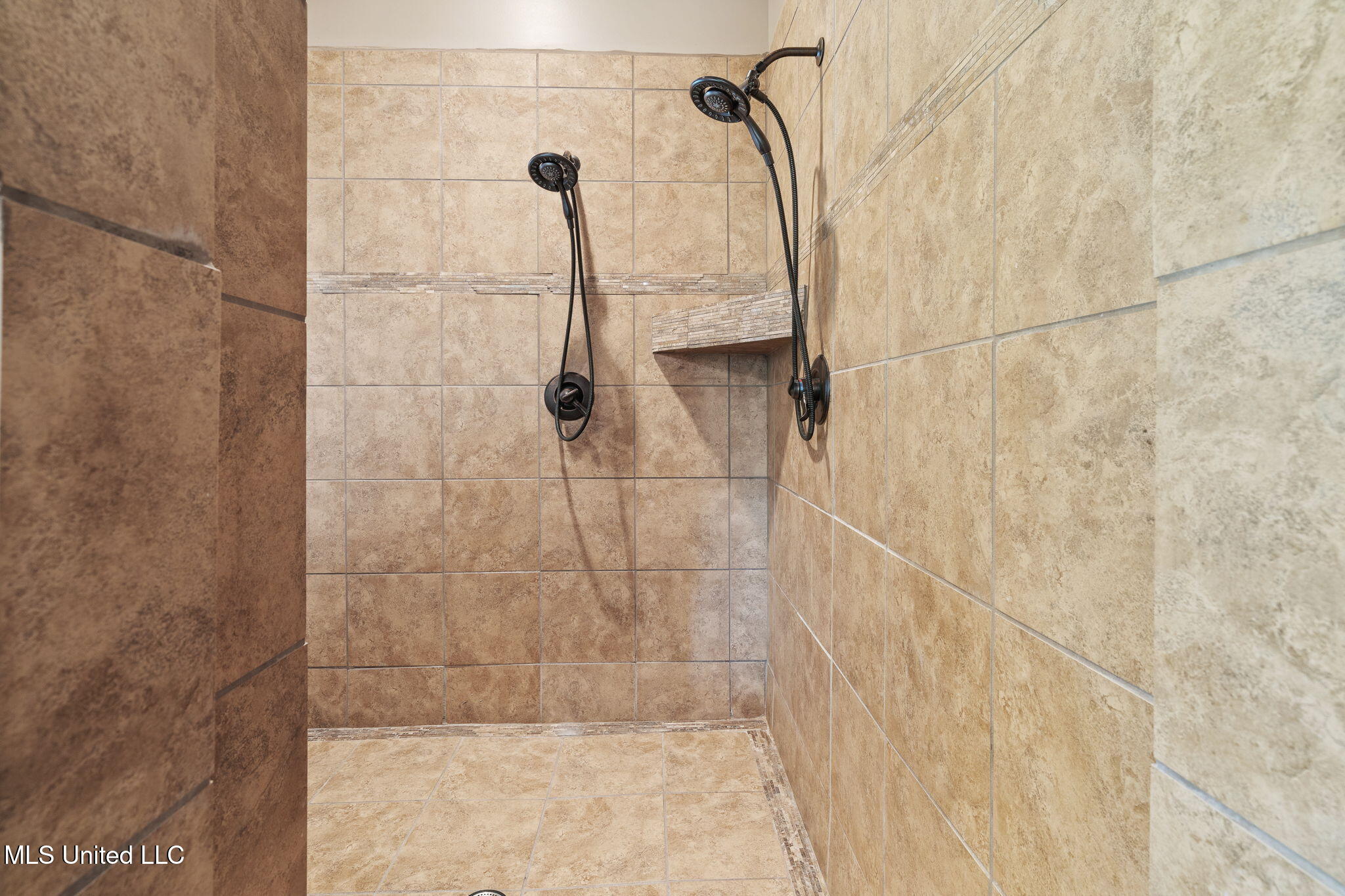 1088 S Red Banks Road Property Photo 33