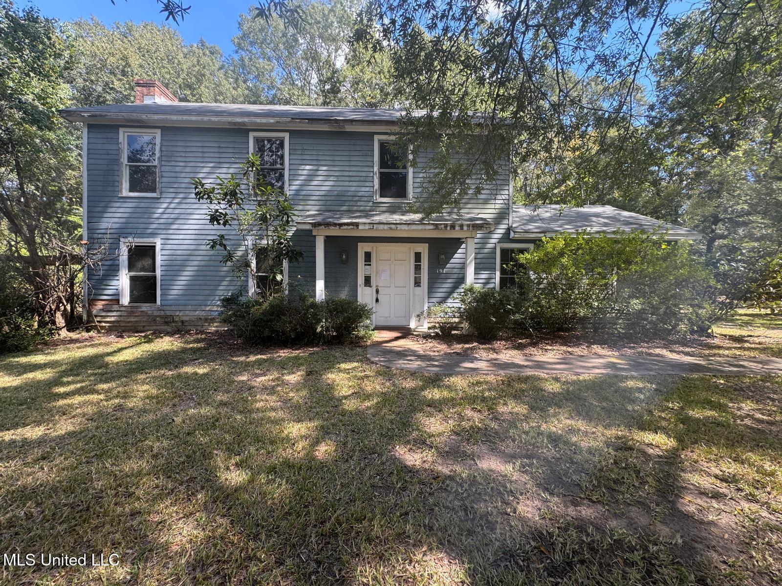 191 Ted Circle Property Photo 1