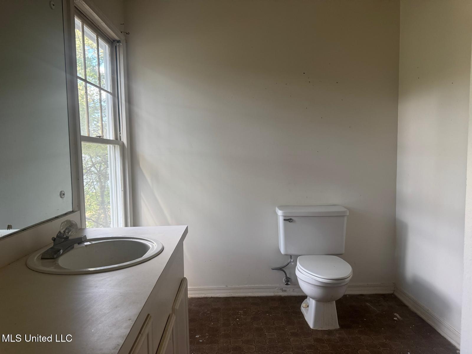 191 Ted Circle Property Photo 11