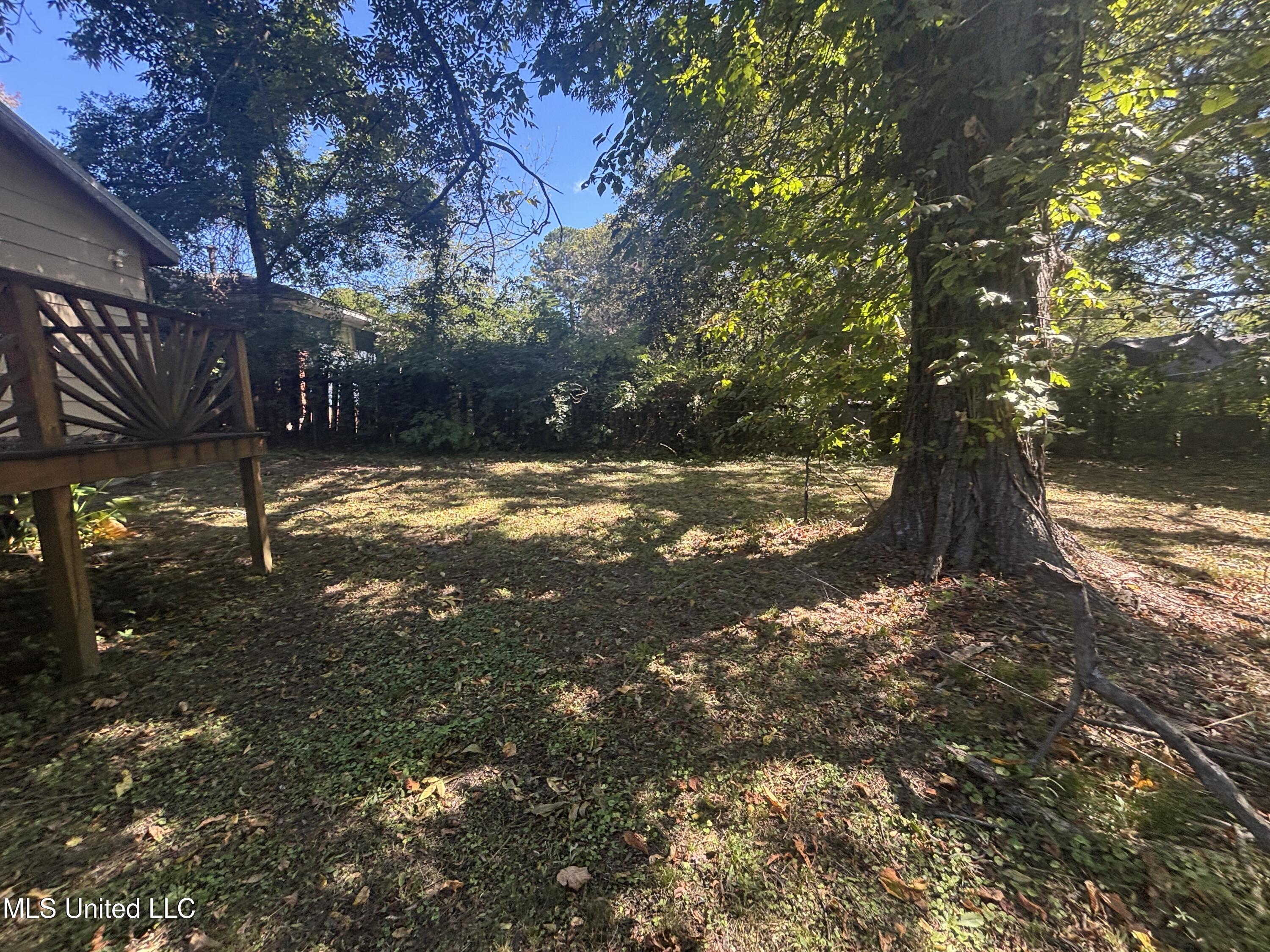 1427 Fernwood Drive Property Photo 25
