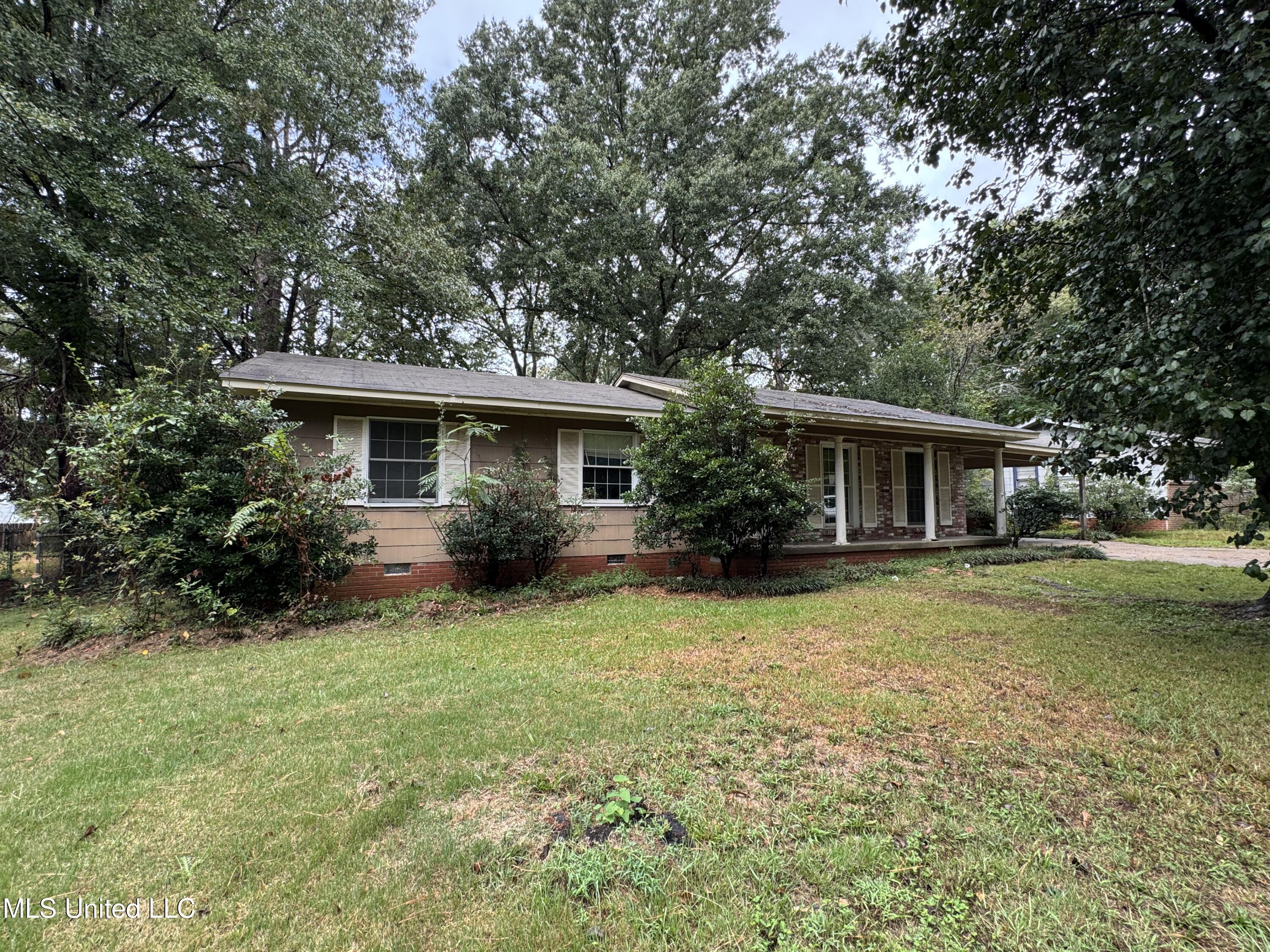 3143 Revere Street Property Photo 3