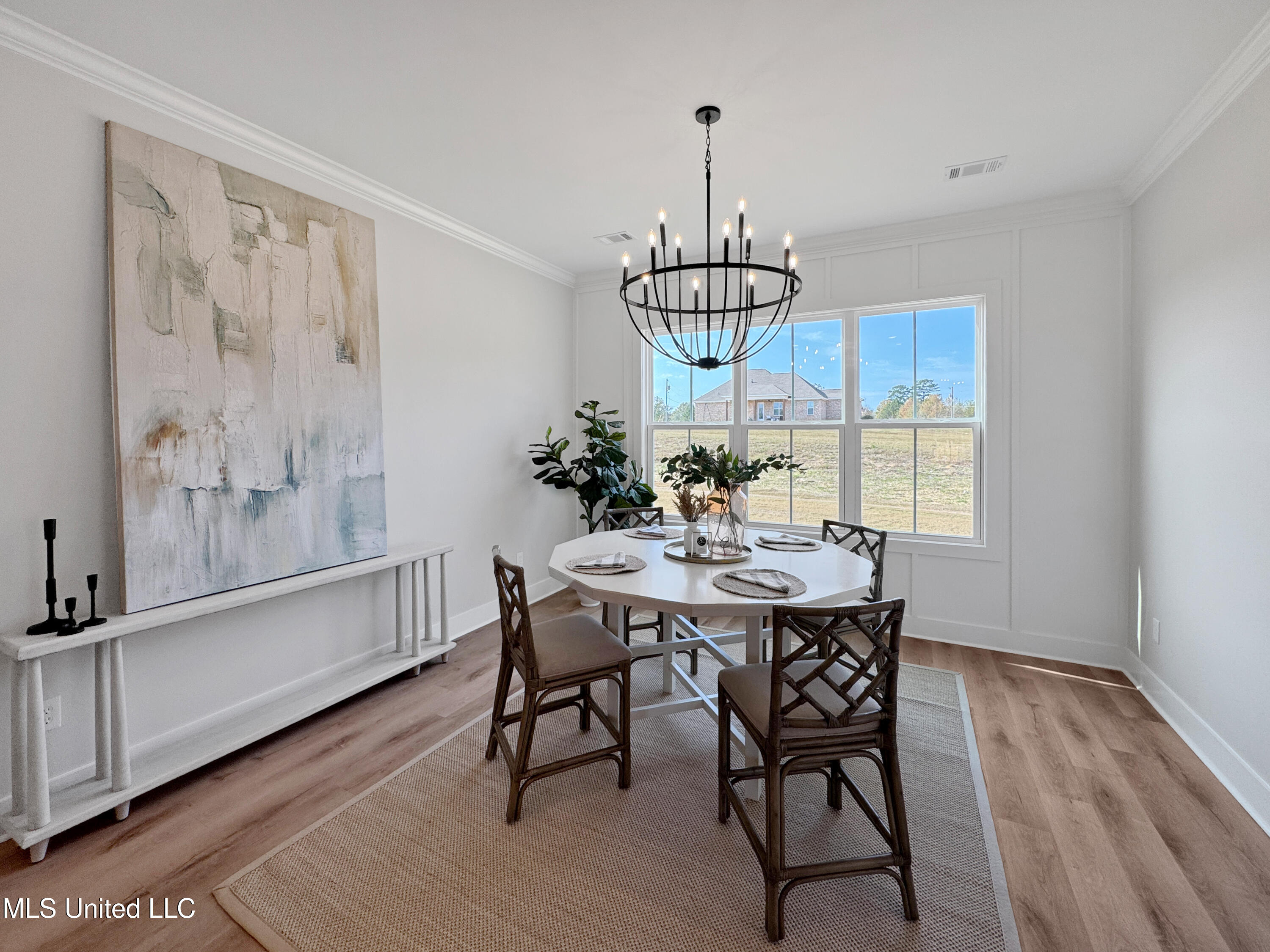 404 Lennon Lane Property Photo 19